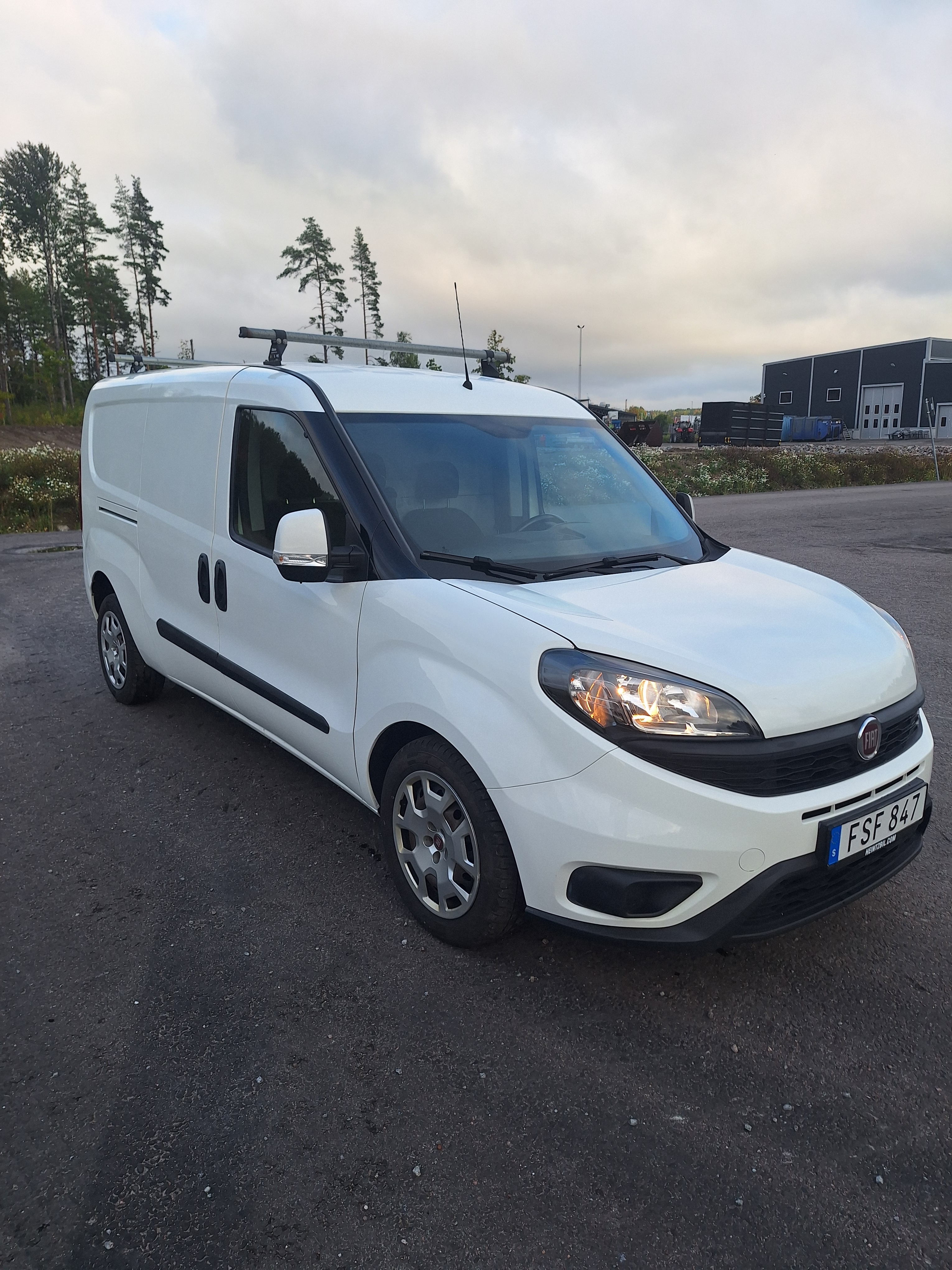 Fiat Doblo Van Maxi 1.6 Multijet Manuell 2018, bild 5/6