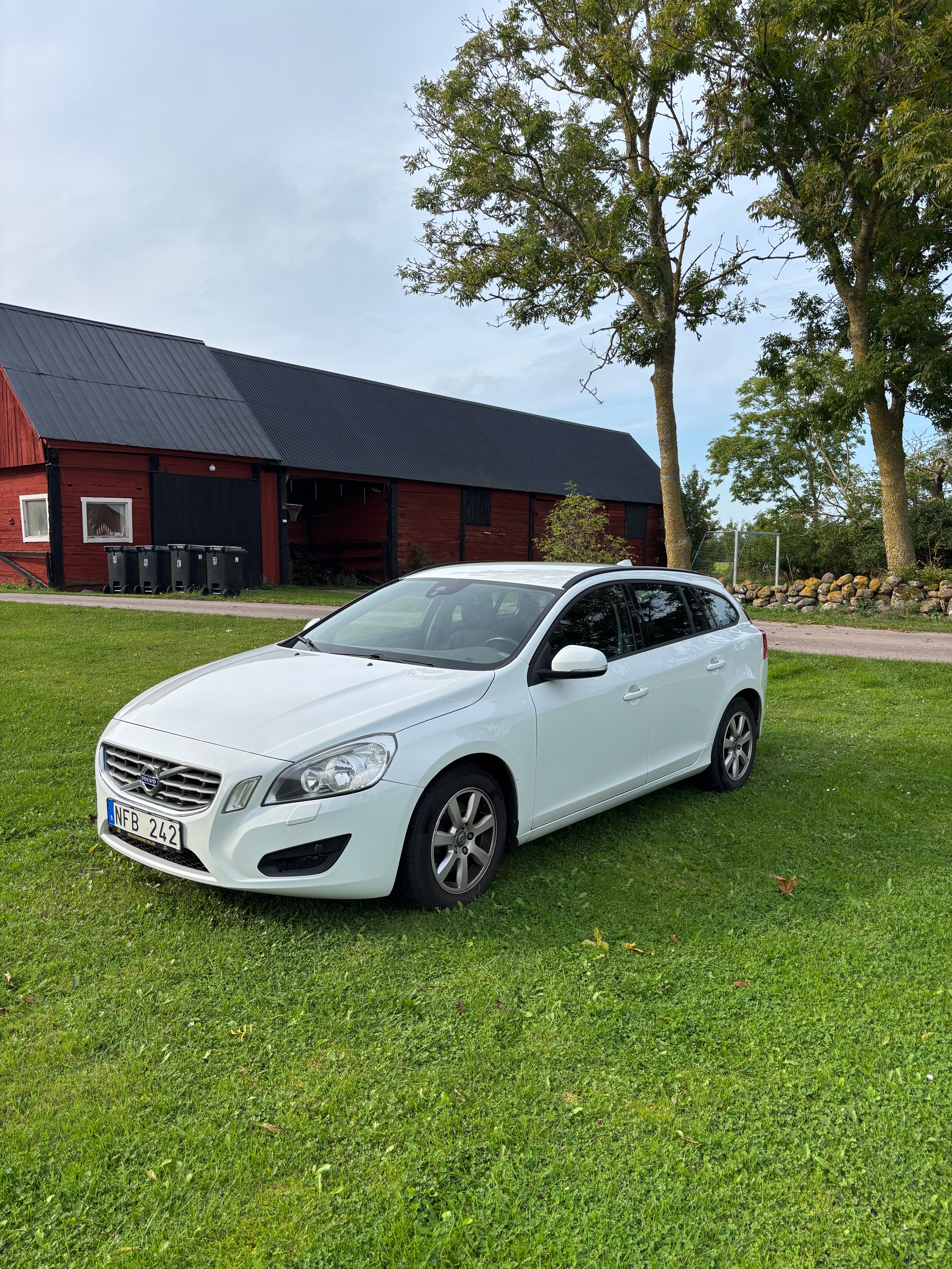 Volvo V60 T3 Manuell 2013, bild 2/9