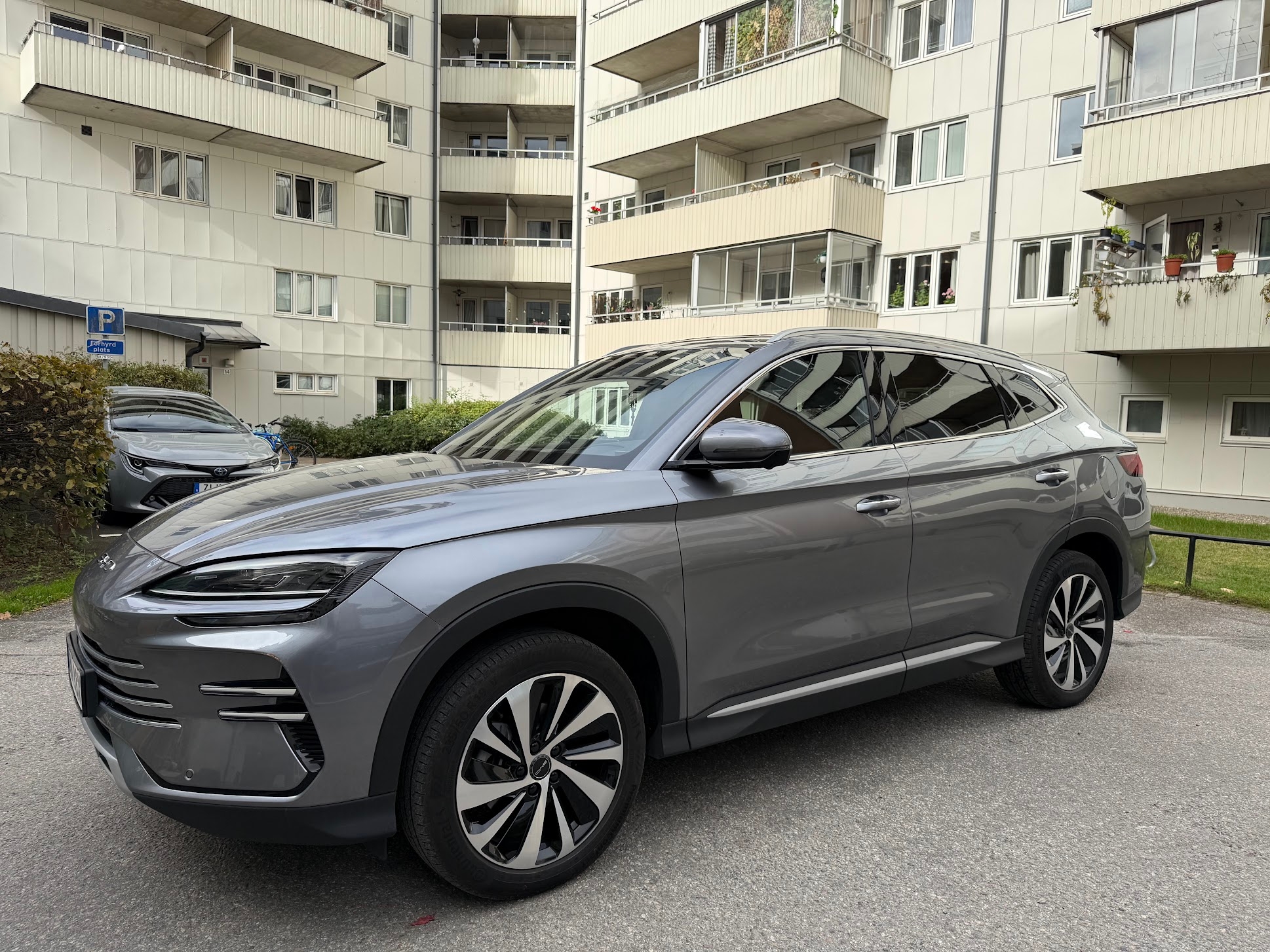 BYD Seal U DM-i 1.5 + 18.3 kWh E-CVT 2024, bild 3/10