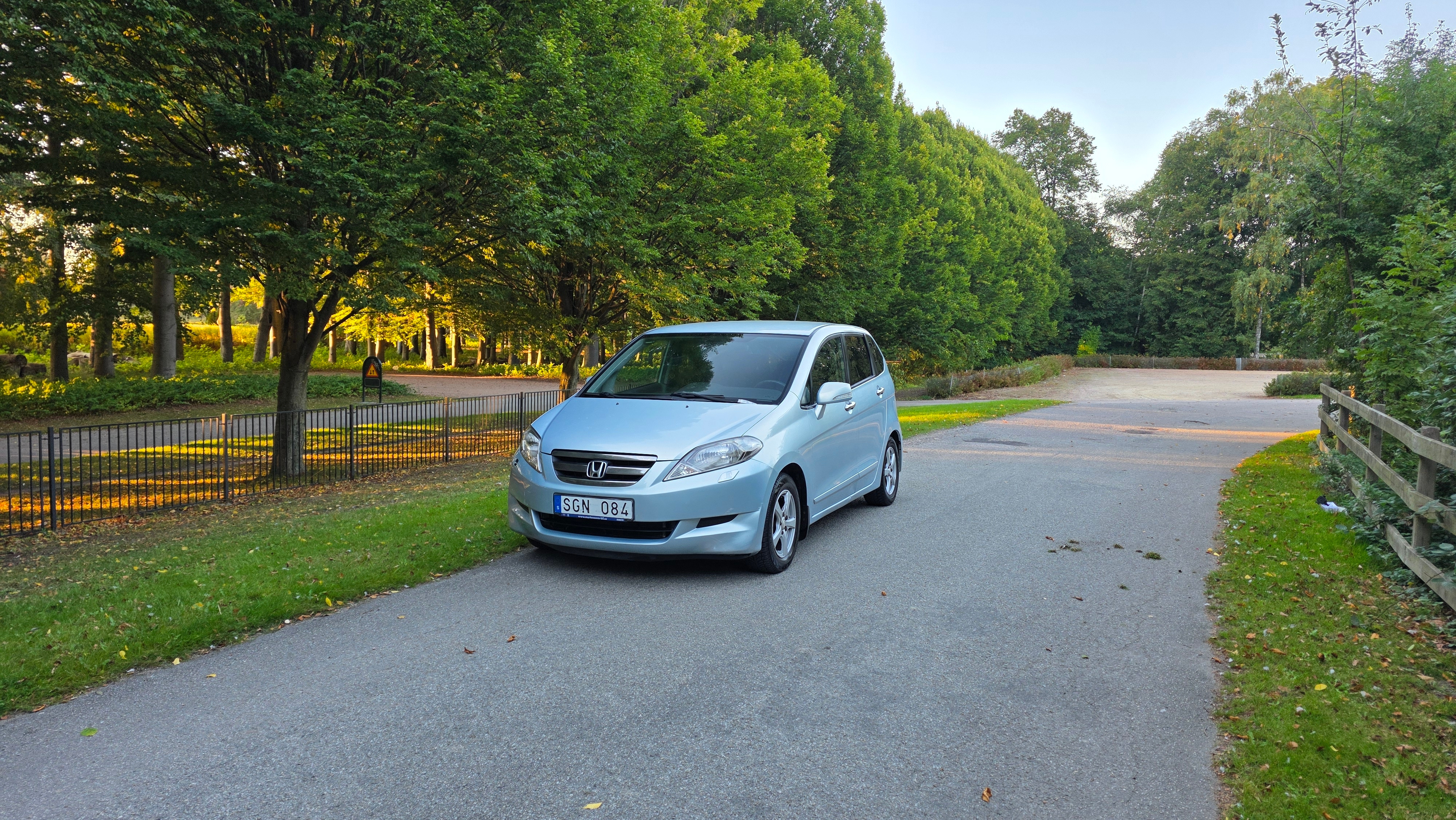 Honda FR-V