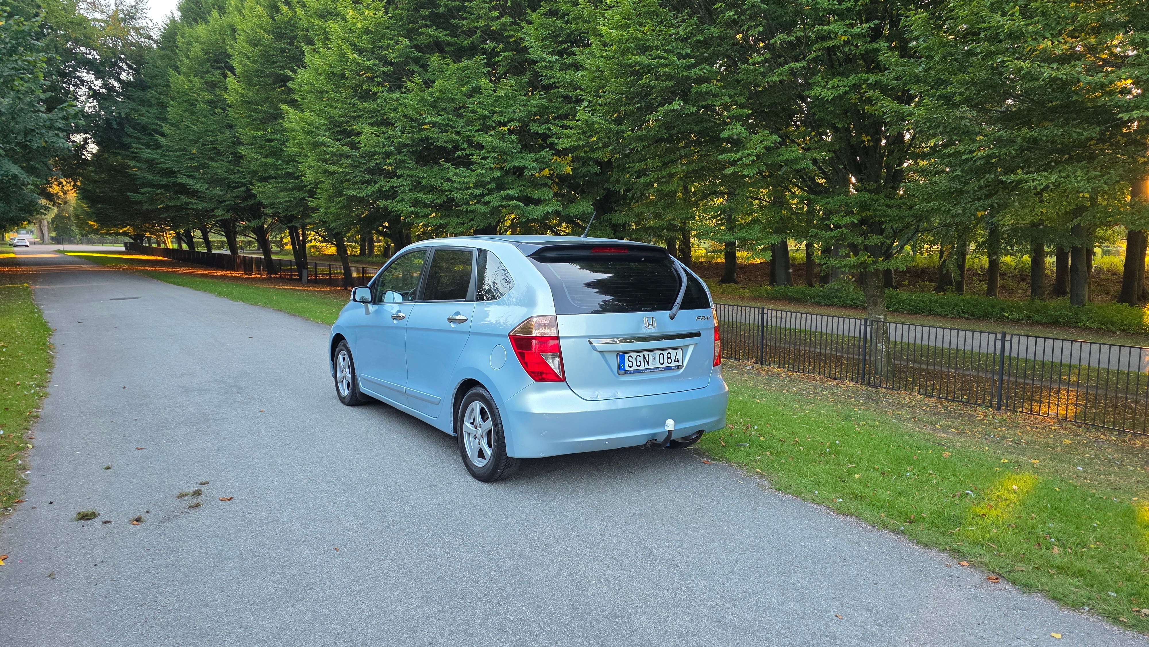 Honda FR-V 1.8 i-VTEC Automatisk 2008, bild 2/9