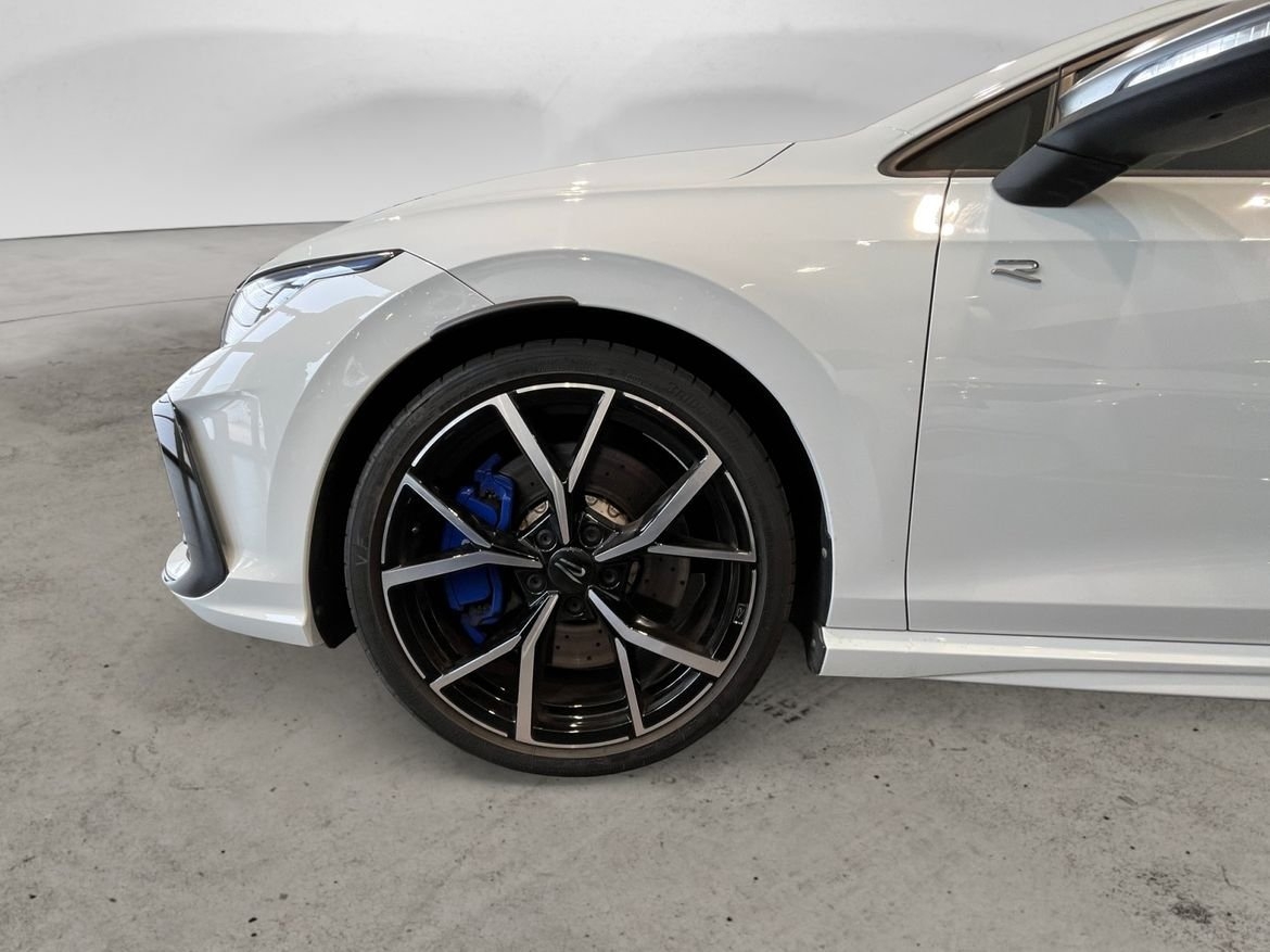 Volkswagen Golf R 4Motion 333HK 2025, bild 6/10