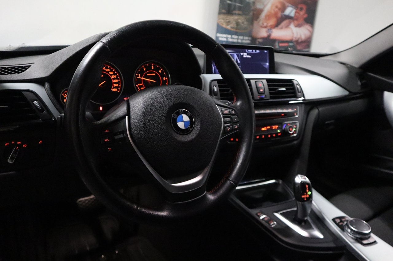 BMW 318 2015, bild 7/10