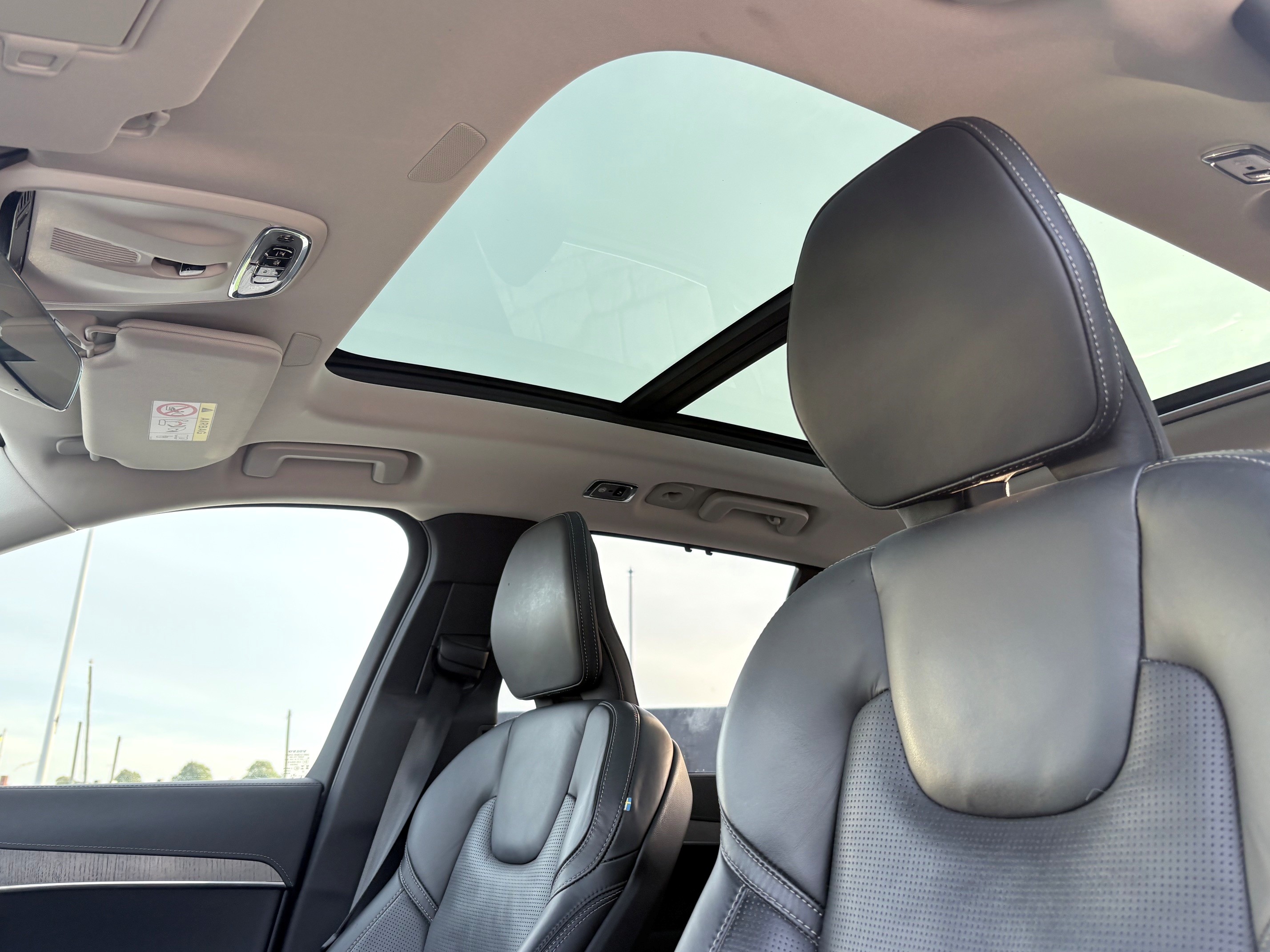 Volvo XC90 7-seater B5 AWD Geartronic 2022, bild 7/8