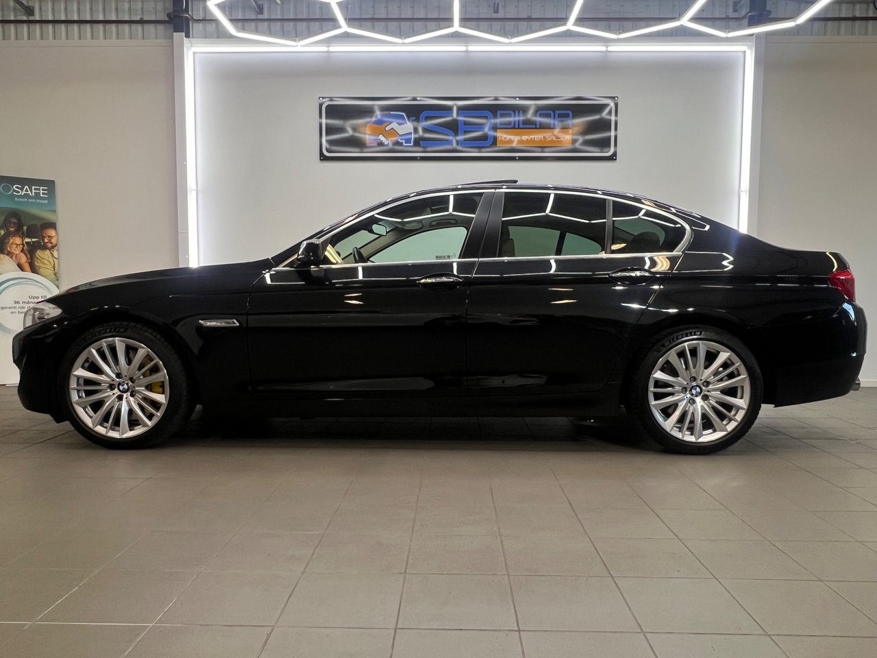 BMW 550 2012, bild 2/10