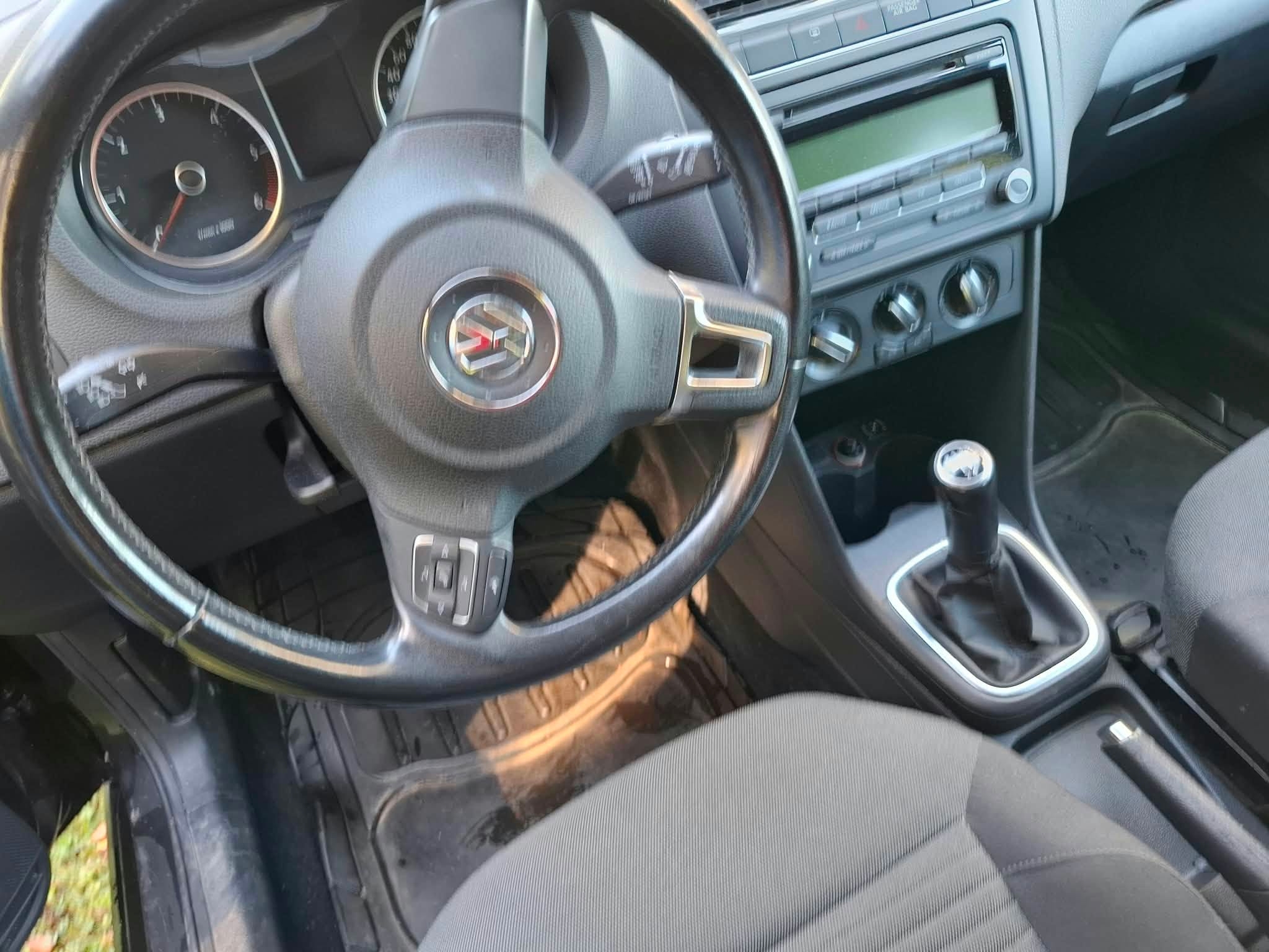 Volkswagen Polo 2011, bild 6/7