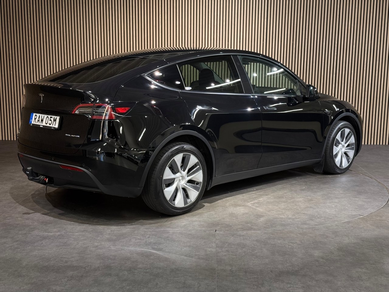 Tesla Model Y Long Range AWD 2022, photo 4/10