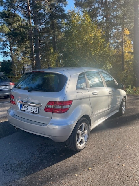 Mercedes-Benz B