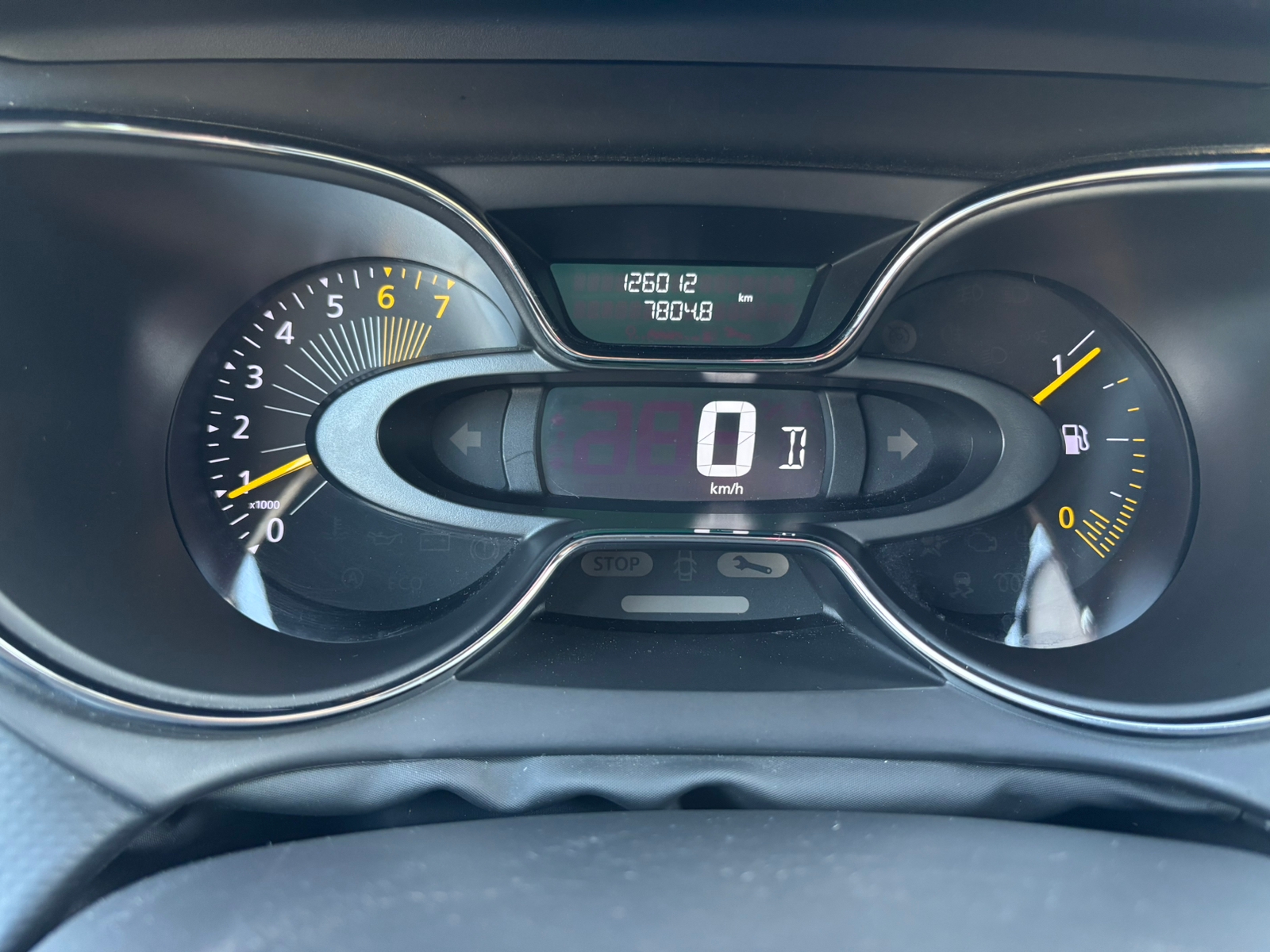 Renault Captur 1.2 TCe EDC 2014, bild 6/10