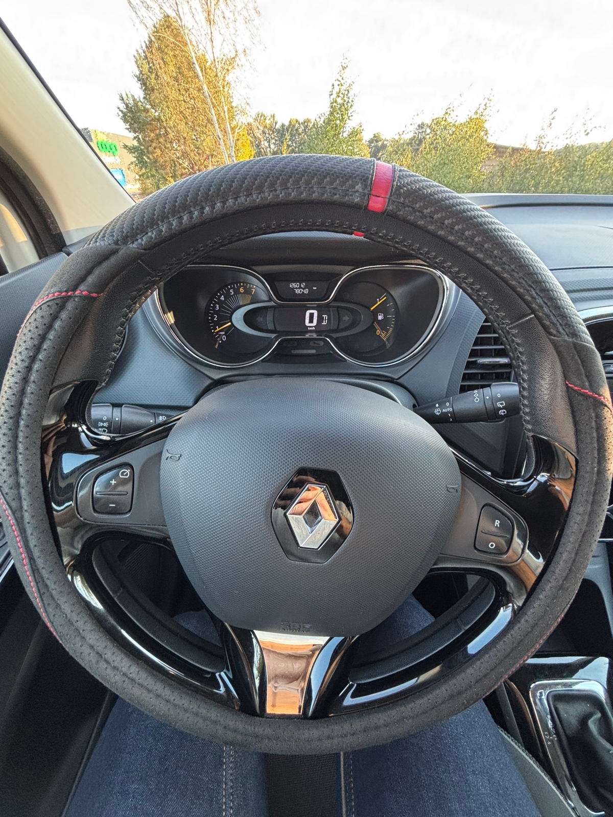 Renault Captur 1.2 TCe EDC 2014, bild 5/10