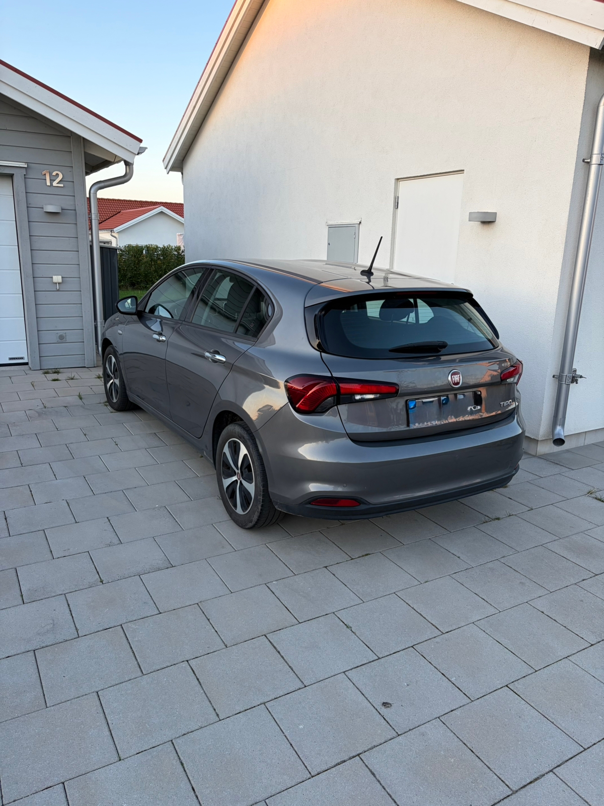 Fiat Tipo 1.6 Multijet Automat 2019, bild 2/5