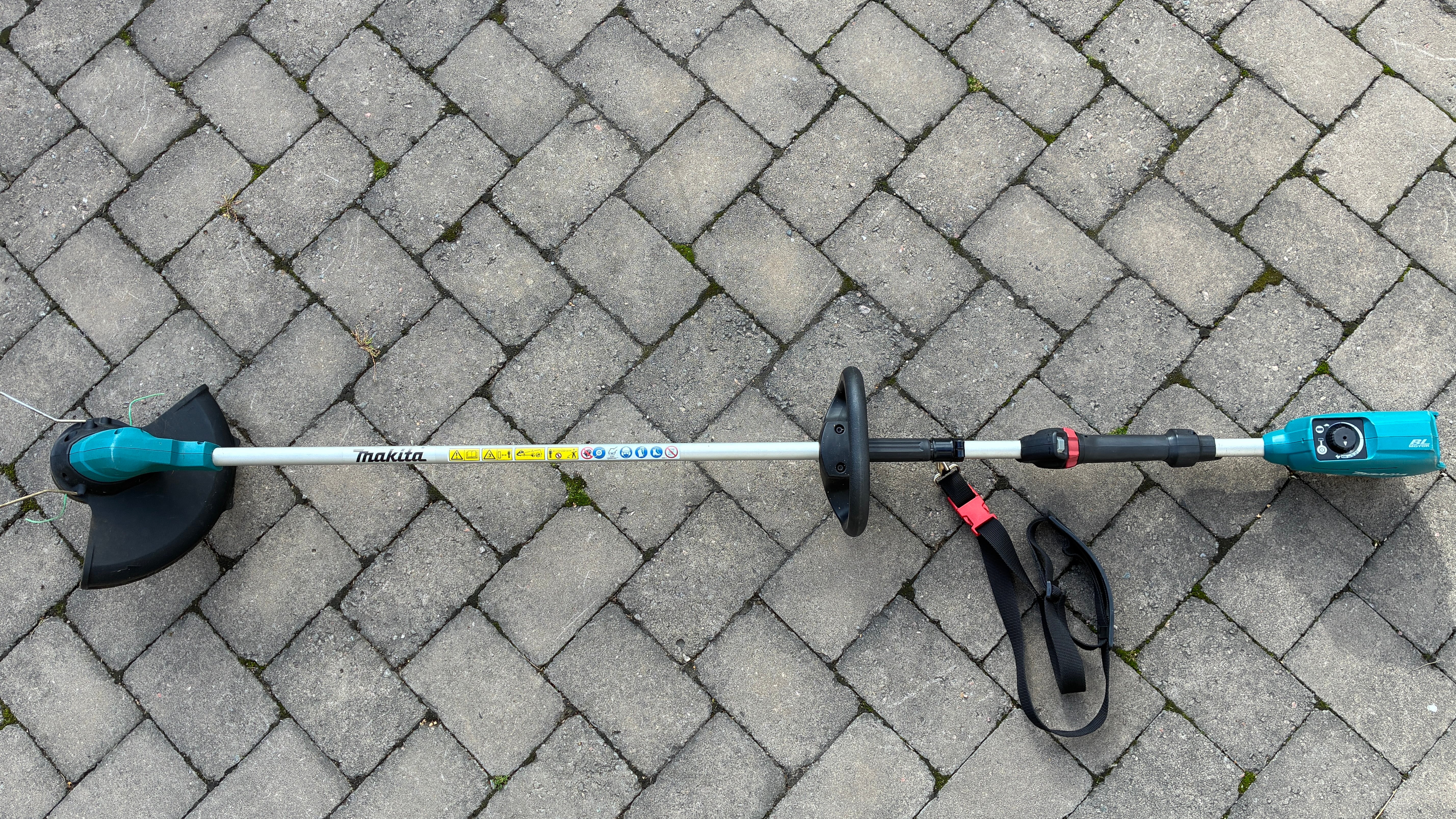 Makita trimmer DUR182LZ