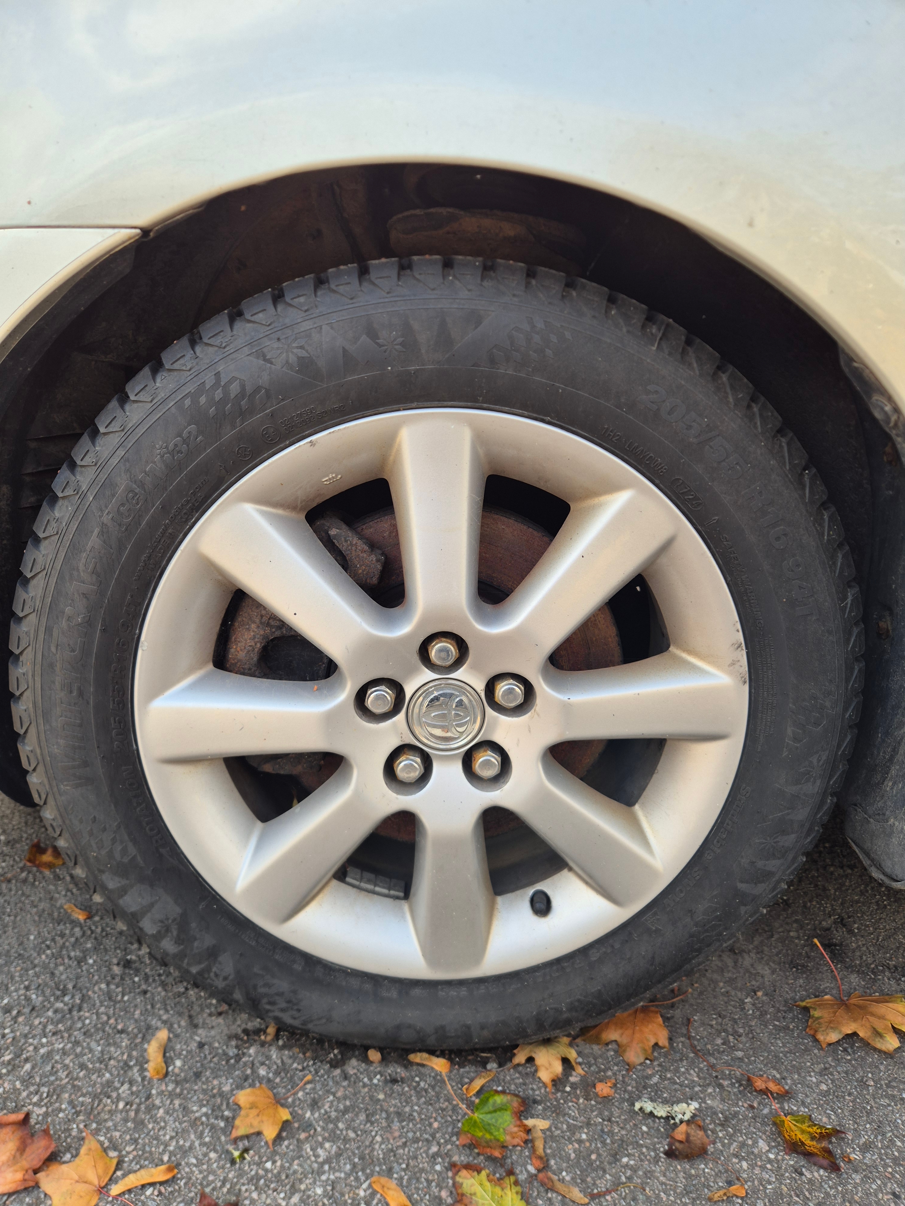 Toyota Avensis 2005, bild 4/4