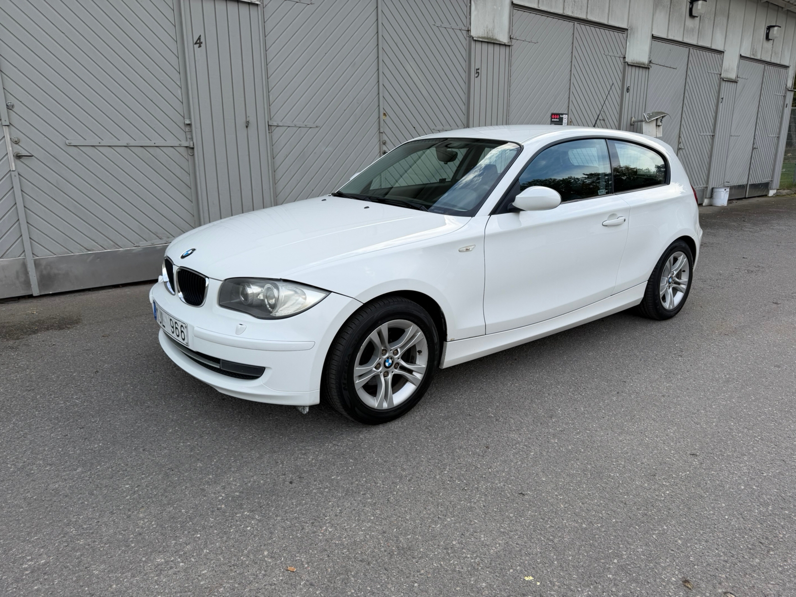 BMW 118 d 3-dörrars Manuell NY KAMKEDJA 2008, bild 3/5