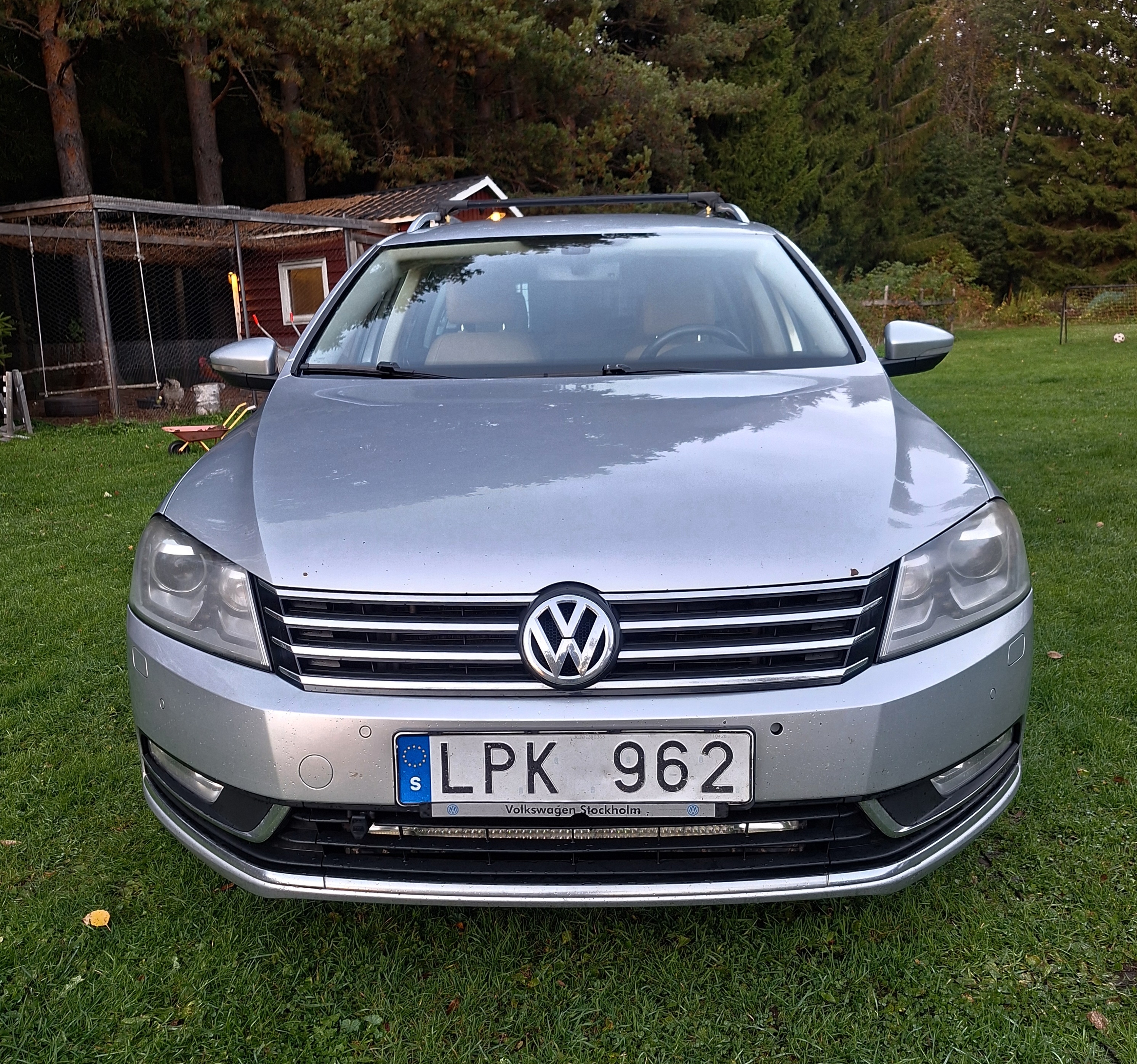 Volkswagen Passat 2011, photo 2/10