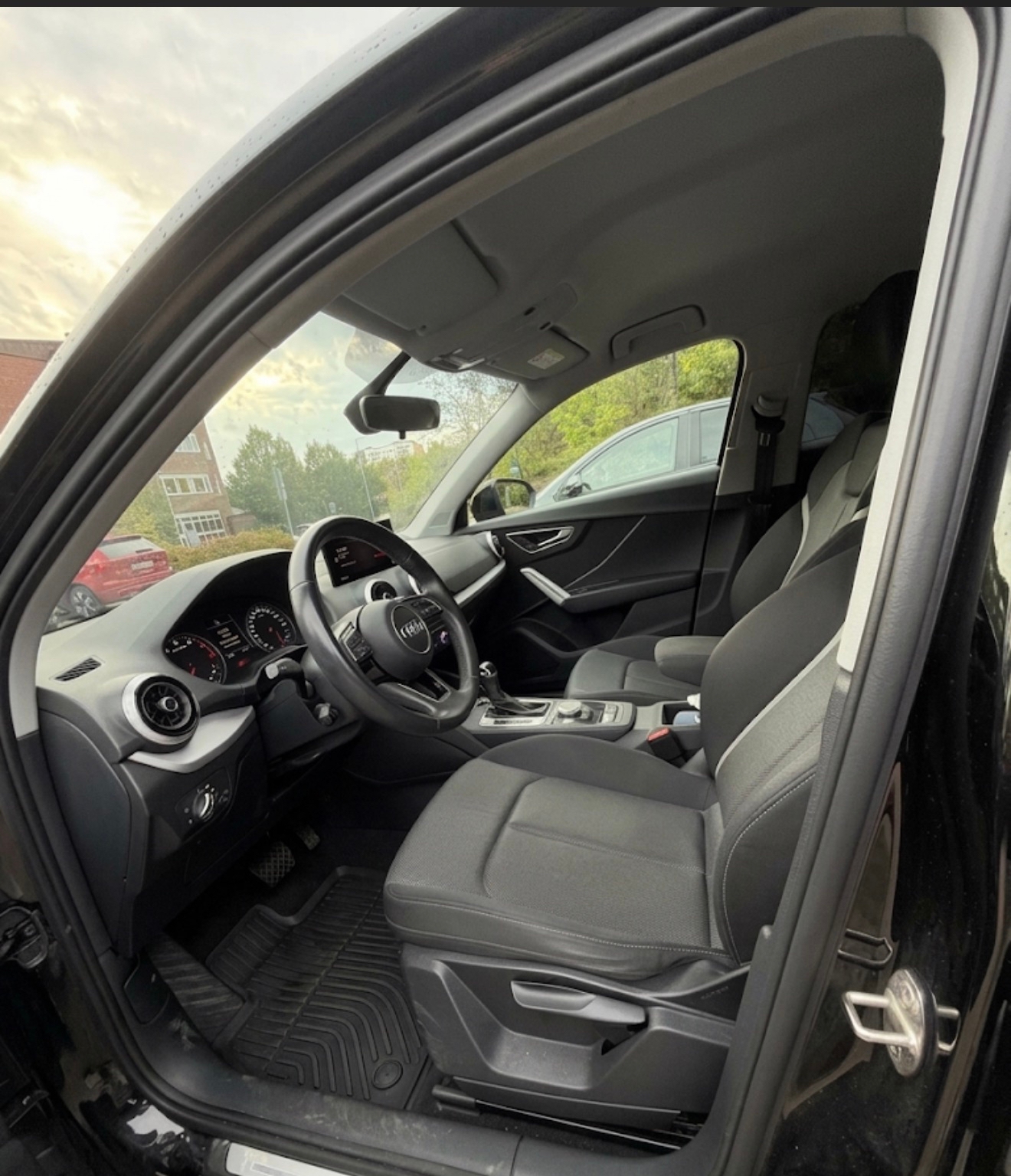 Audi Q2 35 TFSI S Tronic 2021, bild 6/8