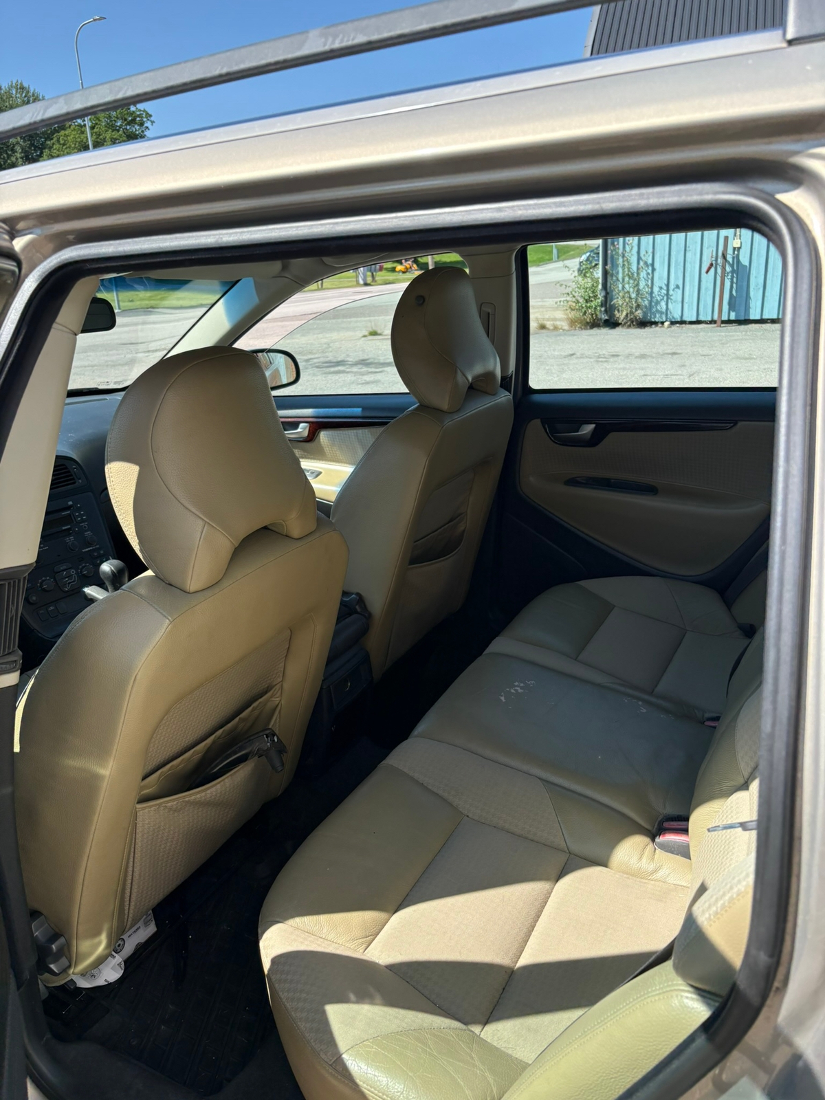 Volvo V70 2.4 Manuell 2002, bild 6/8