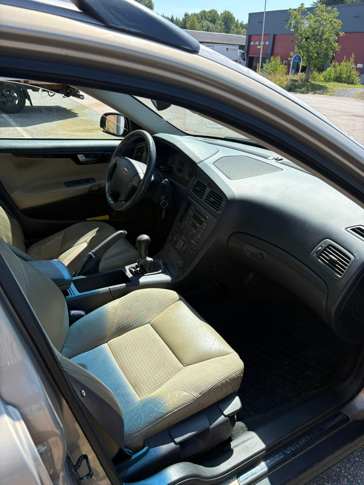 Volvo V70 2.4 Manuell 2002, bild 8/8