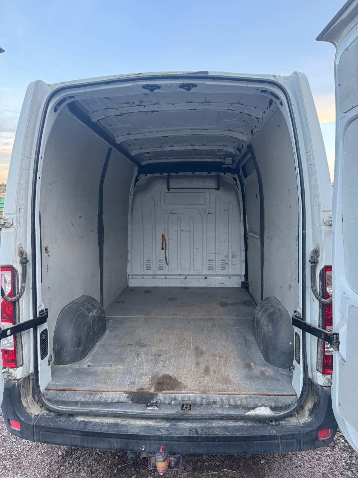 Renault Master 3.5 T 2.3 dCi Manuell 2011, bild 7/7