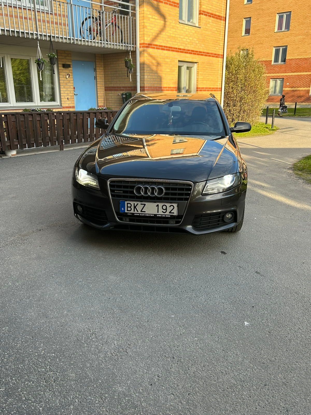 Audi A4 2012, bild 2/10
