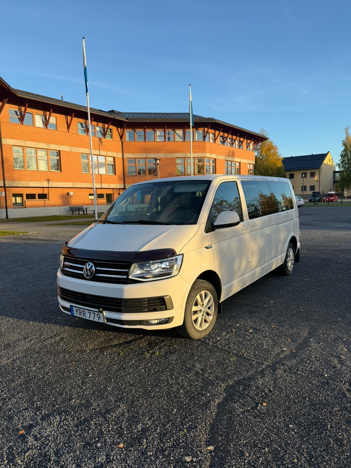 Volkswagen Caravelle 2018, bild 2/4