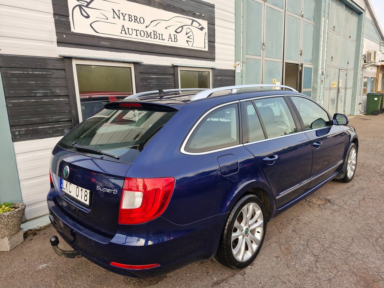 Skoda Superb 2013, bild 3/10
