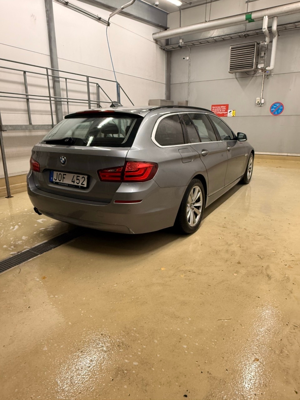 BMW 520 d Touring Steptronic 2012, kuva 4/9