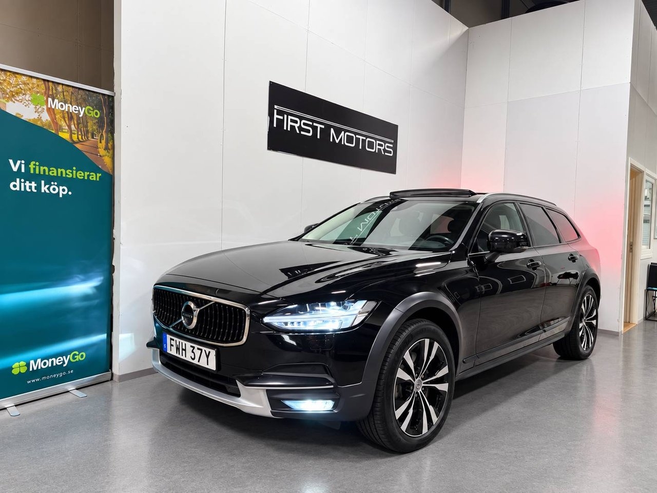Volvo V90 Cross Country 2020, bild 2/10