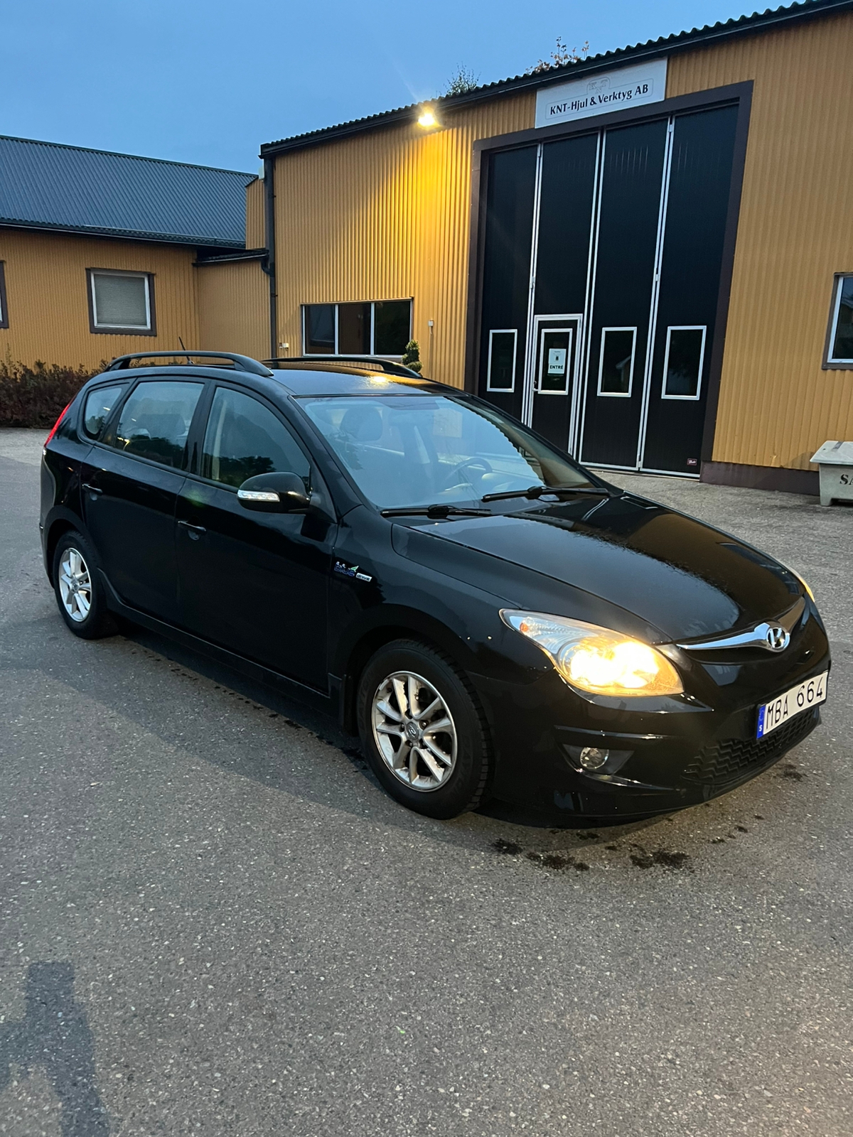 Hyundai i30 cw 1.6 CRDi Manuell 2012, bild 2/10