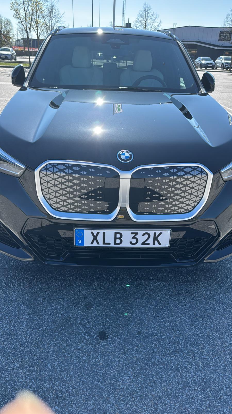 BMW iX1