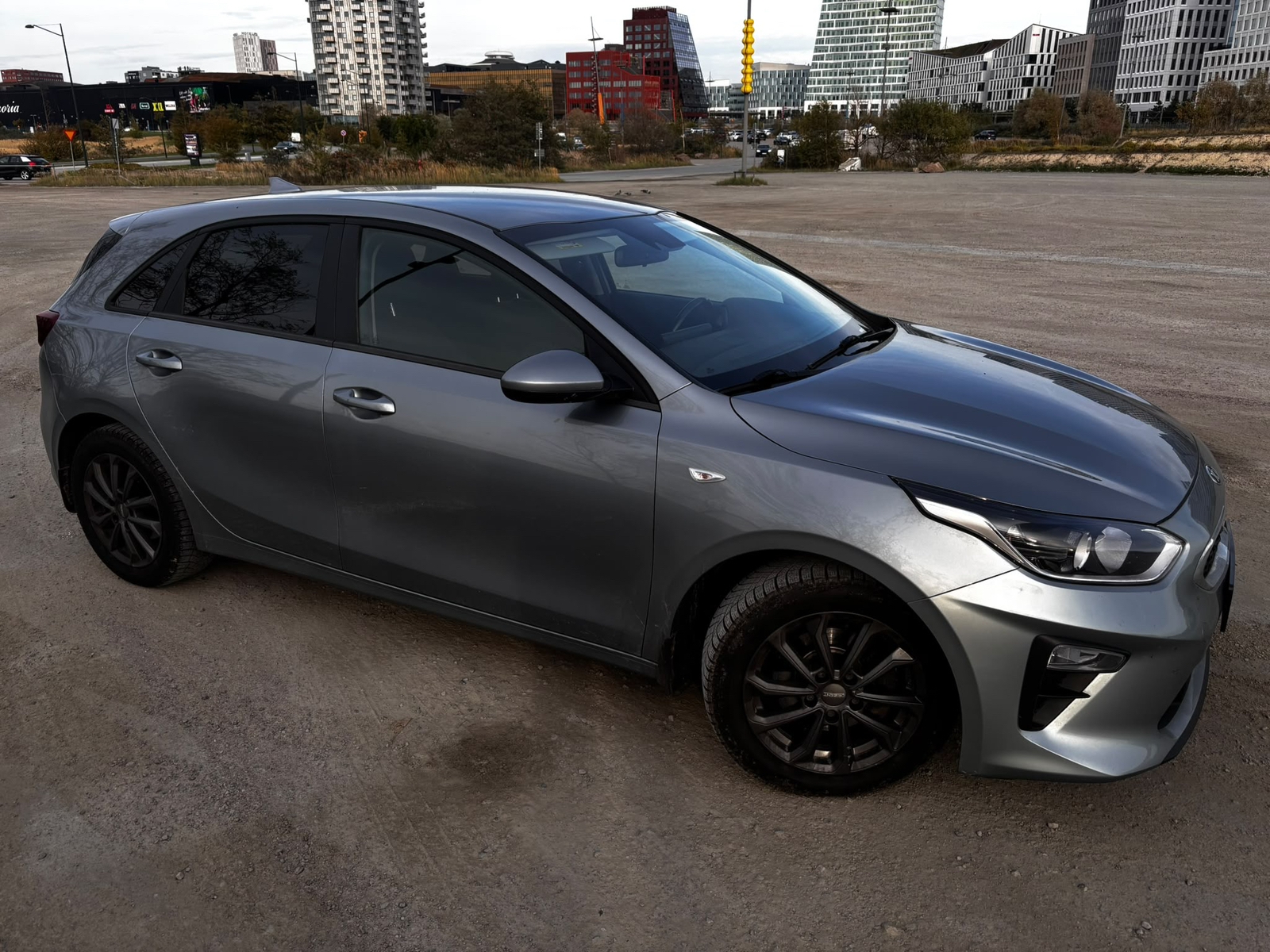 Kia Ceed 1.0 T-GDI Manuell 2021, bild 2/10