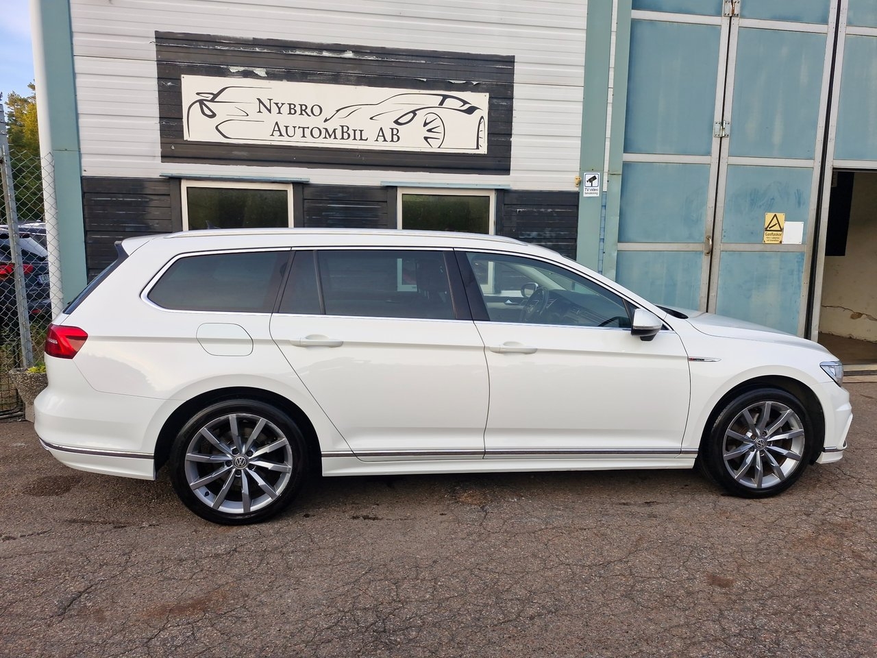 Volkswagen Passat 2018, bild 2/10