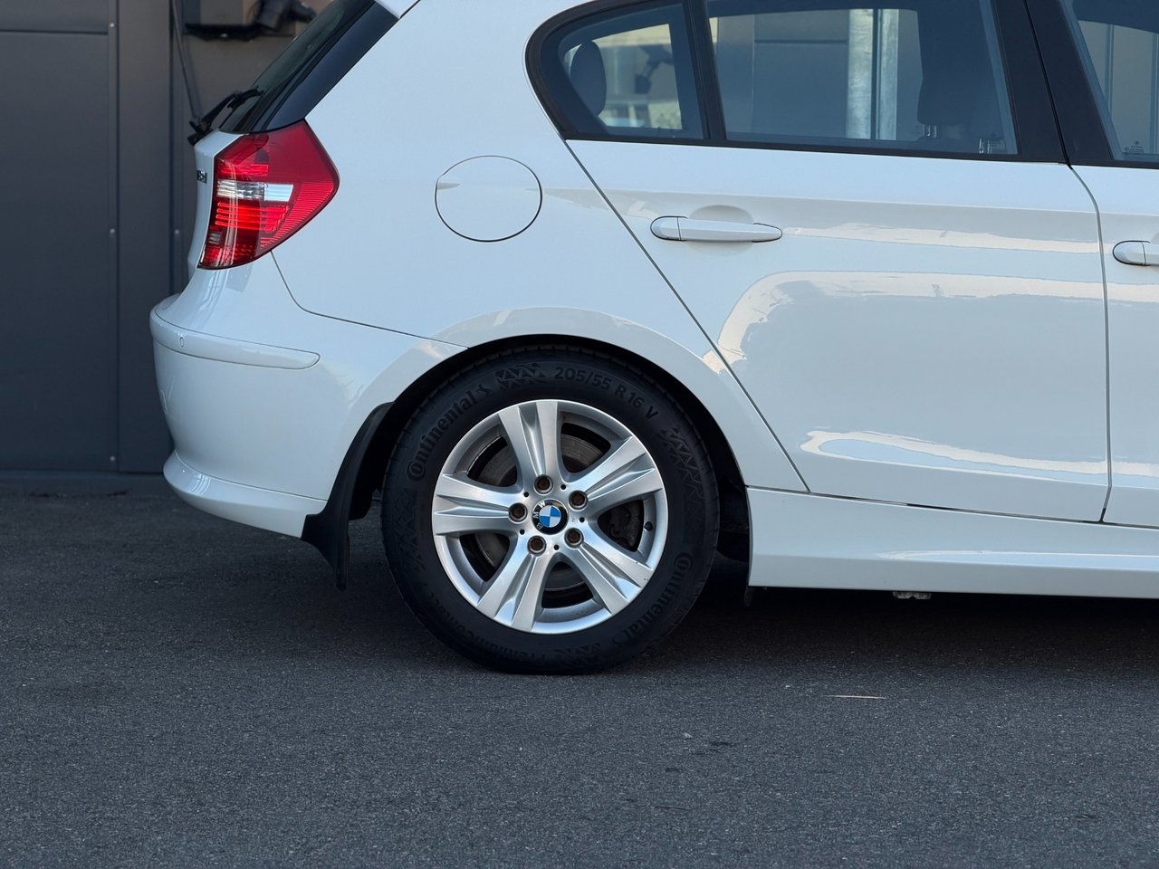 BMW 118 2011, bild 6/10