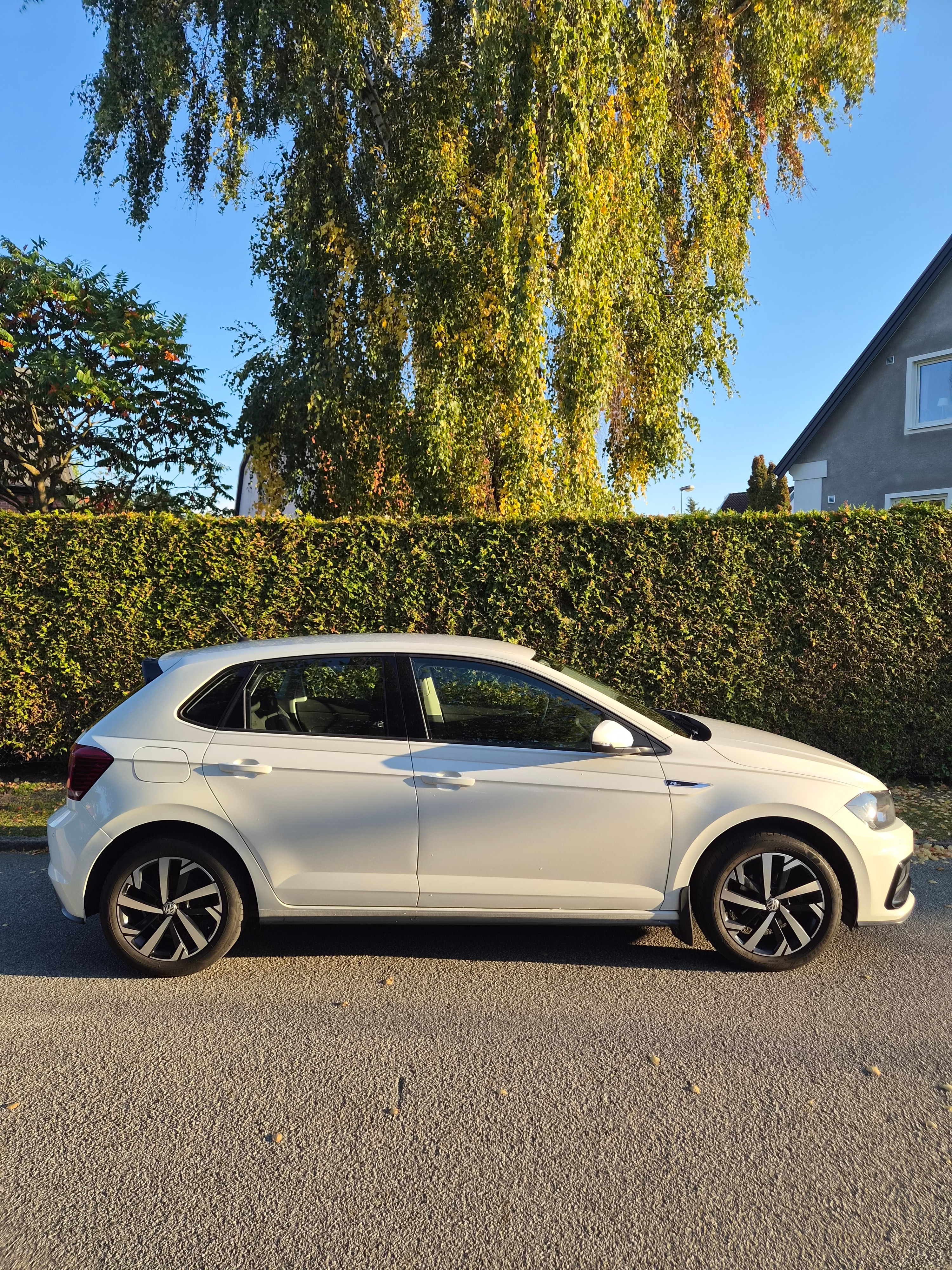 Volkswagen Polo 2019, bild 2/4