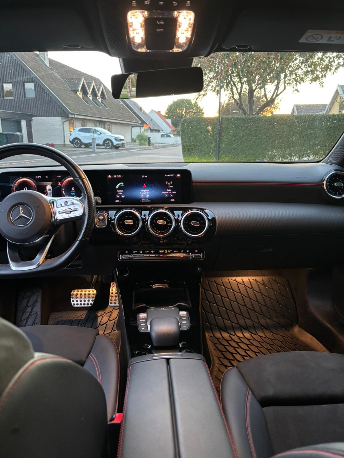 Mercedes-Benz A 250 e 8G-DCT 2021, bild 5/6