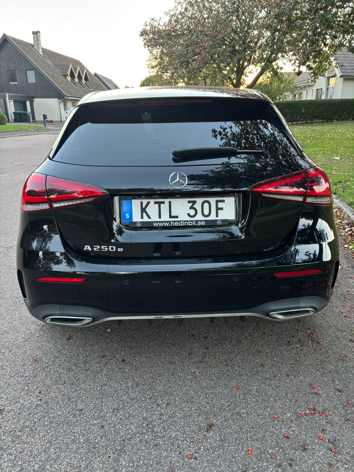 Mercedes-Benz A 250 e 8G-DCT 2021, bild 3/6