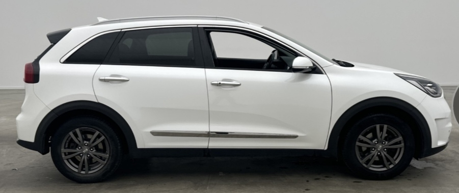 Kia Niro P-HEV DCT 2018, kuva 4/10