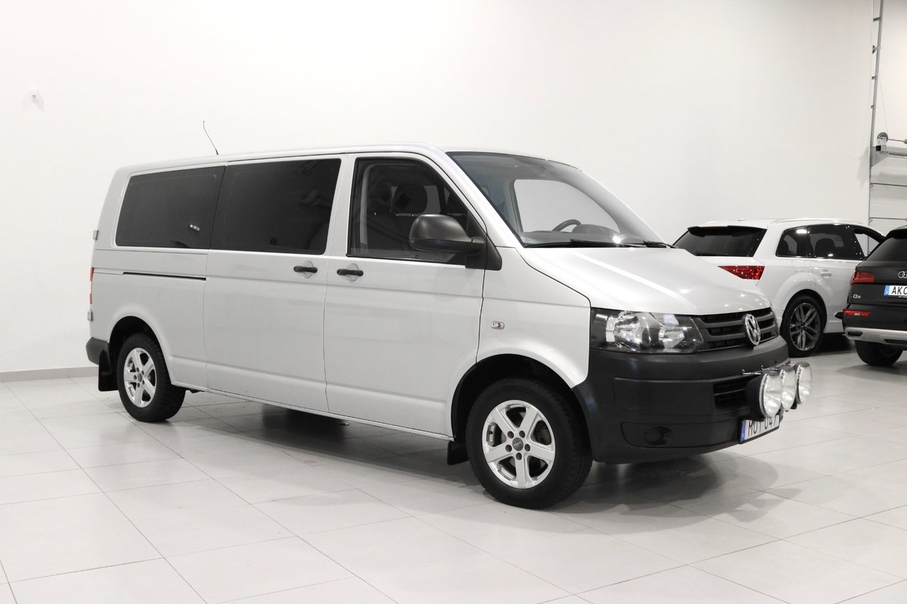 Volkswagen Caravelle 2015, photo 2/10