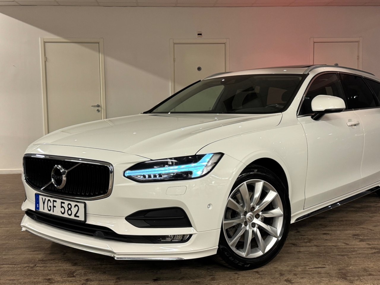 Volvo V90 T5 254 Hästkrafter 2017, kuva 4/10
