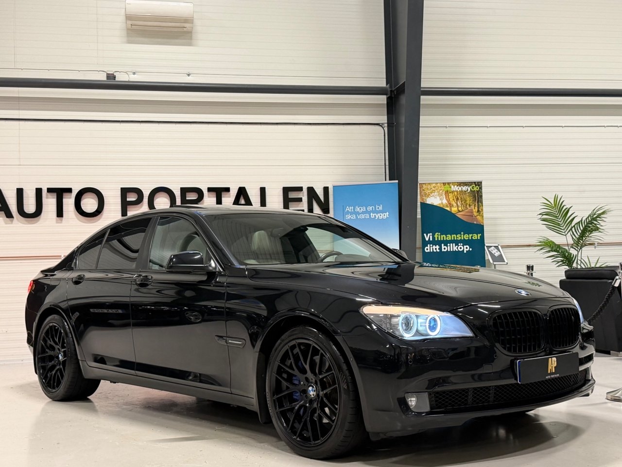 BMW 740 d xDrive Steptronic 350hk 2012, kuva 5/10