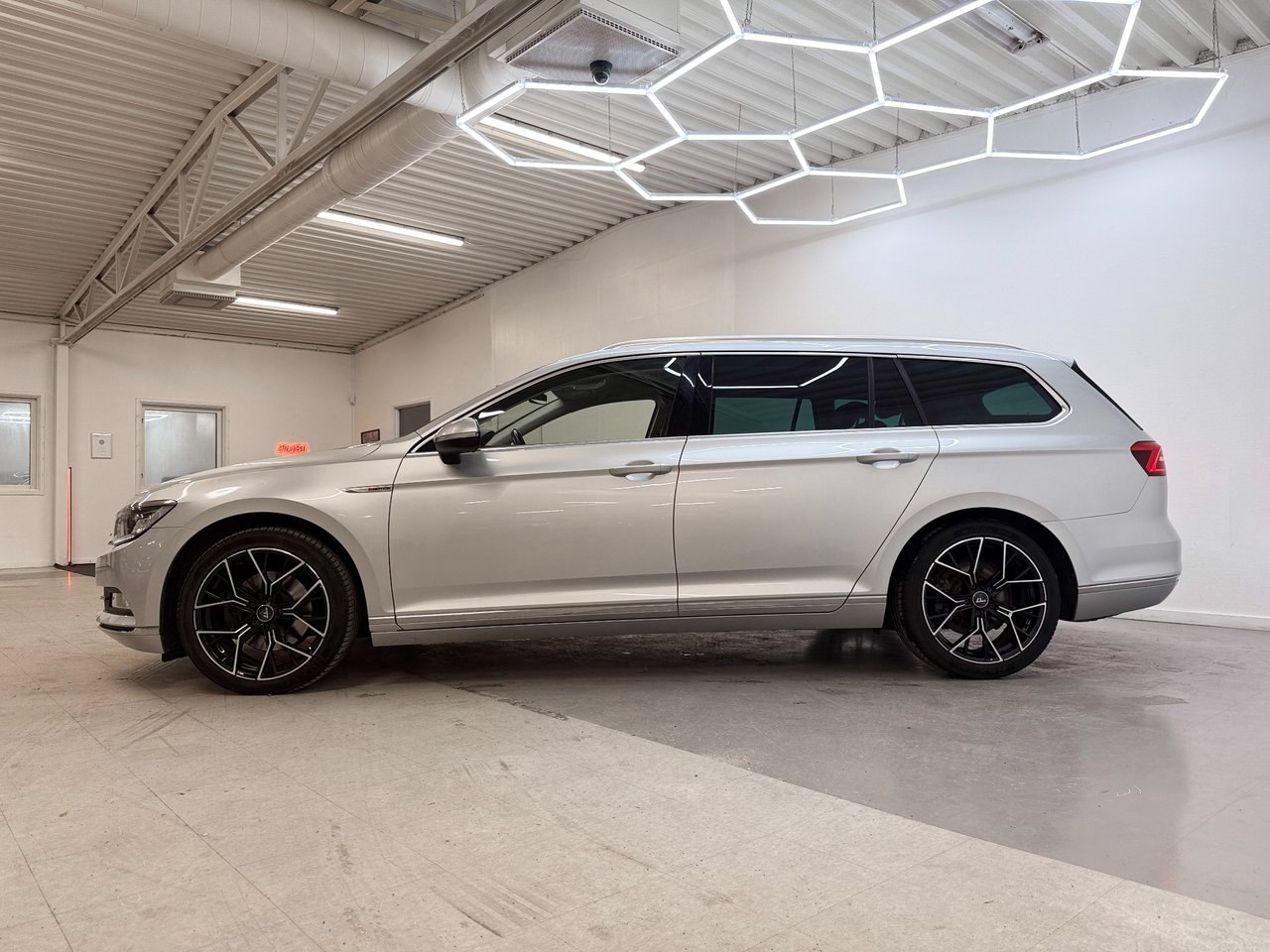 Volkswagen Passat 2015, bild 7/10