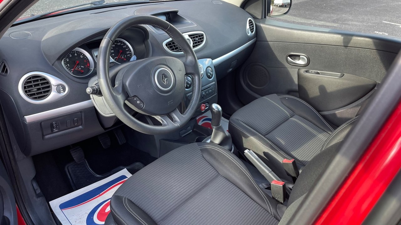 Renault Clio 5-dörrars Halvkombi 2013, bild 7/16