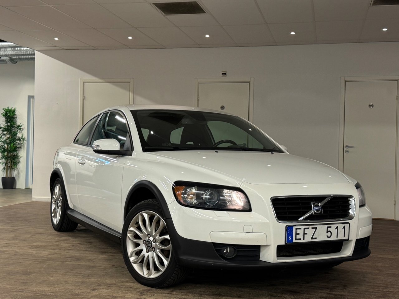 Volvo C30 1.8F Momentum 2009, bild 3/10
