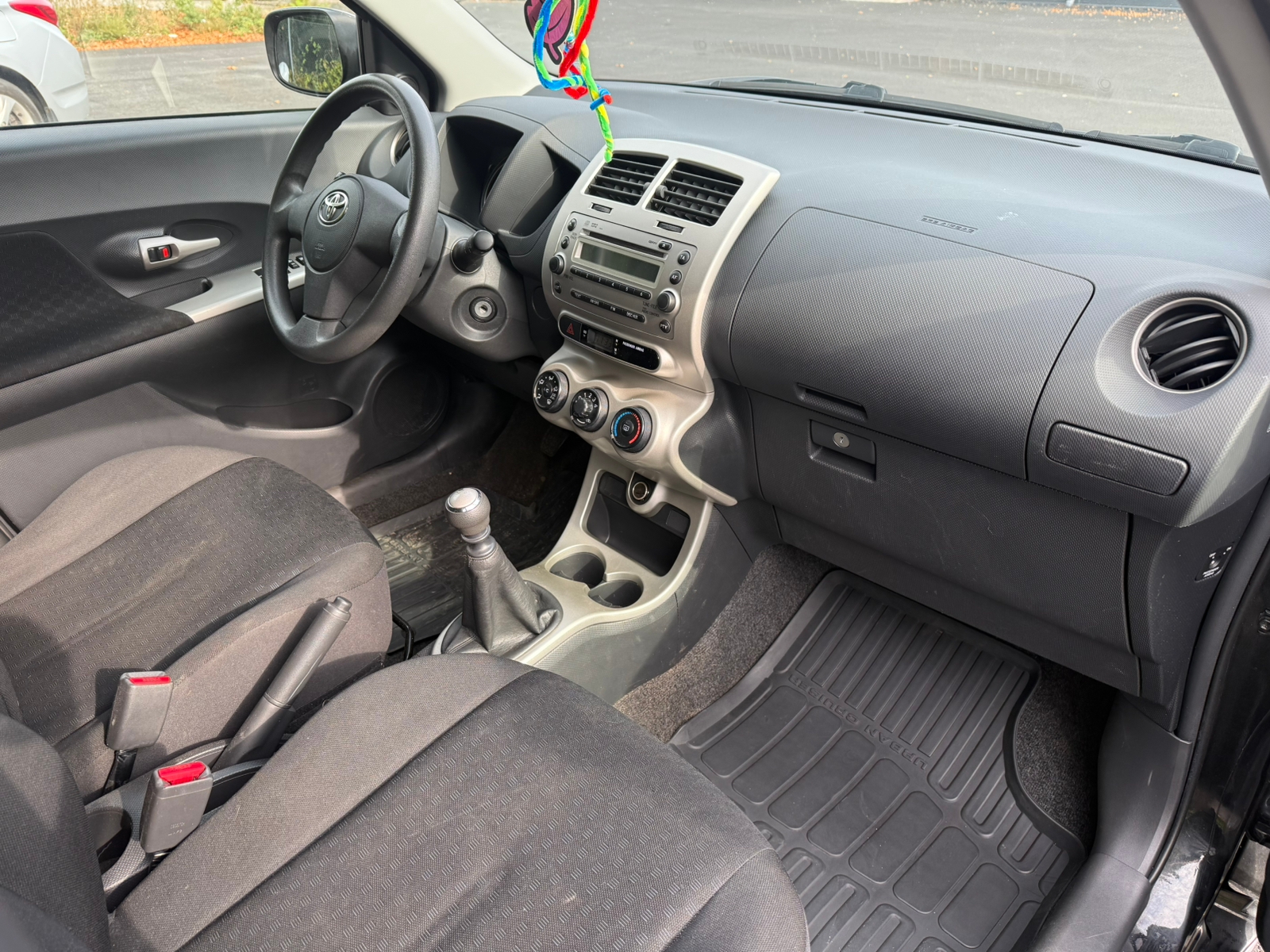 Toyota Urban Cruiser 1.4 D-4D Manuell 2009, kuva 6/9