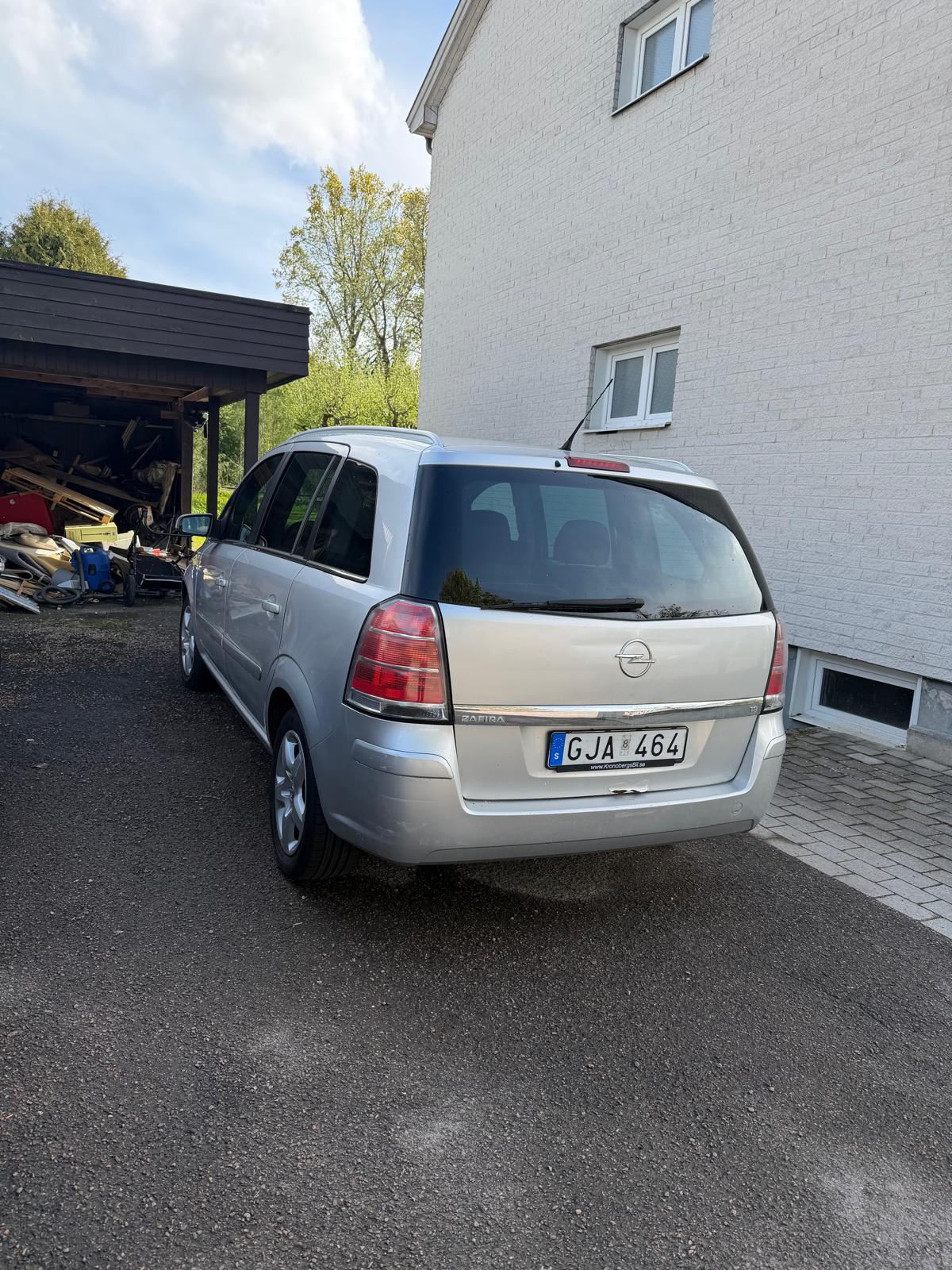 Opel Zafira 1.8 Manuell 2008, photo 4/5