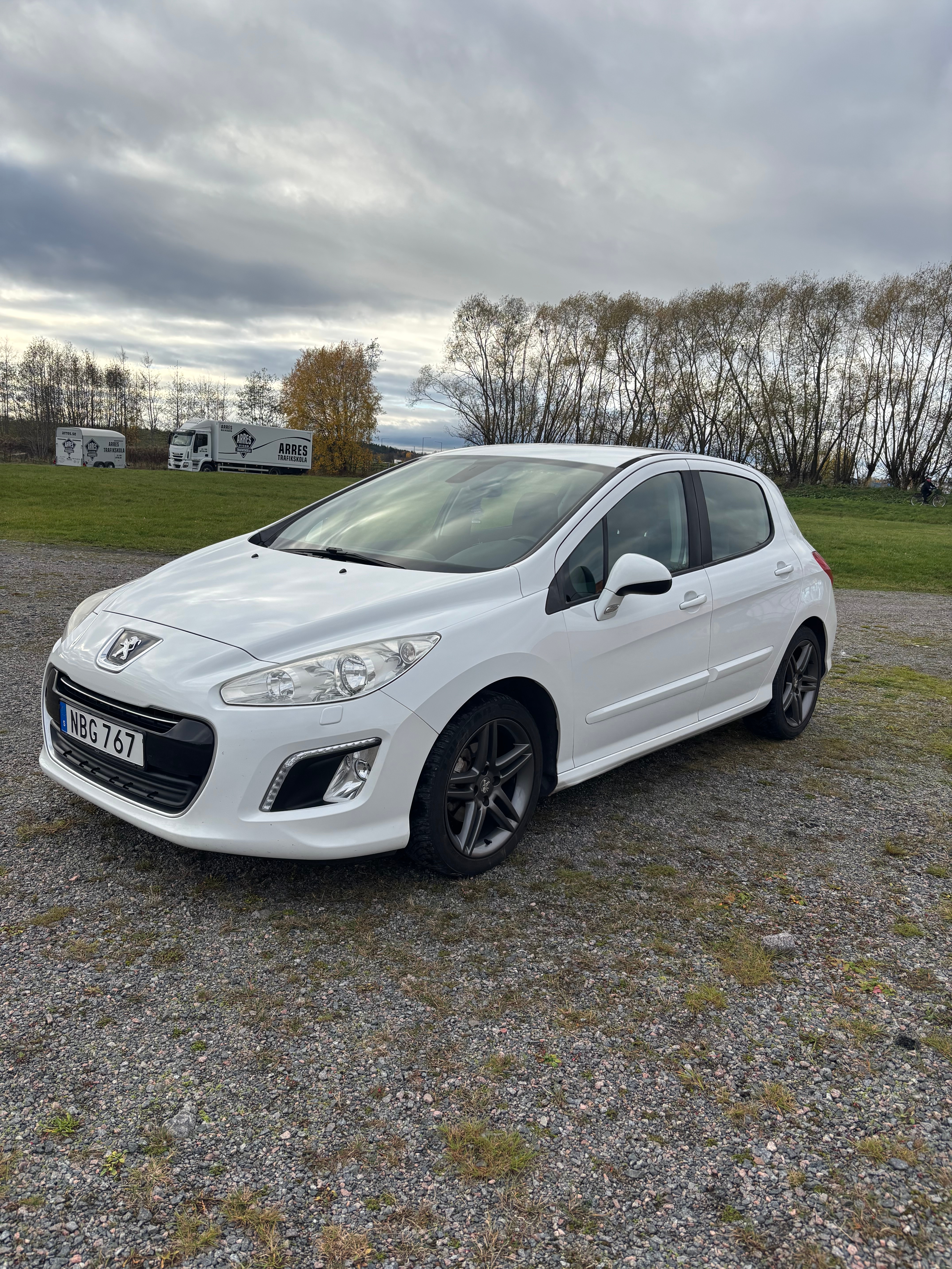 Peugeot 308 2012, bild 4/7