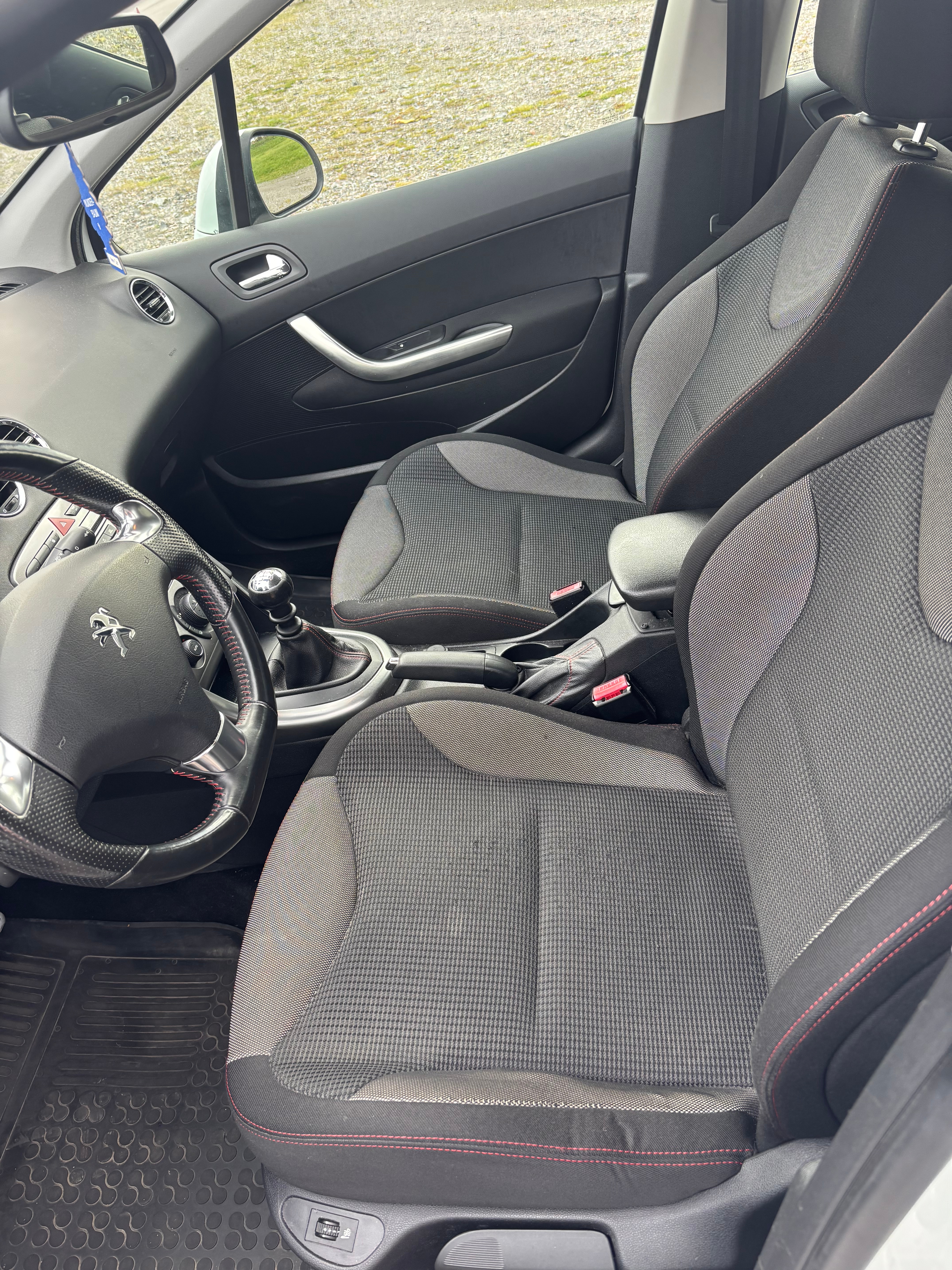 Peugeot 308 2012, bild 6/7