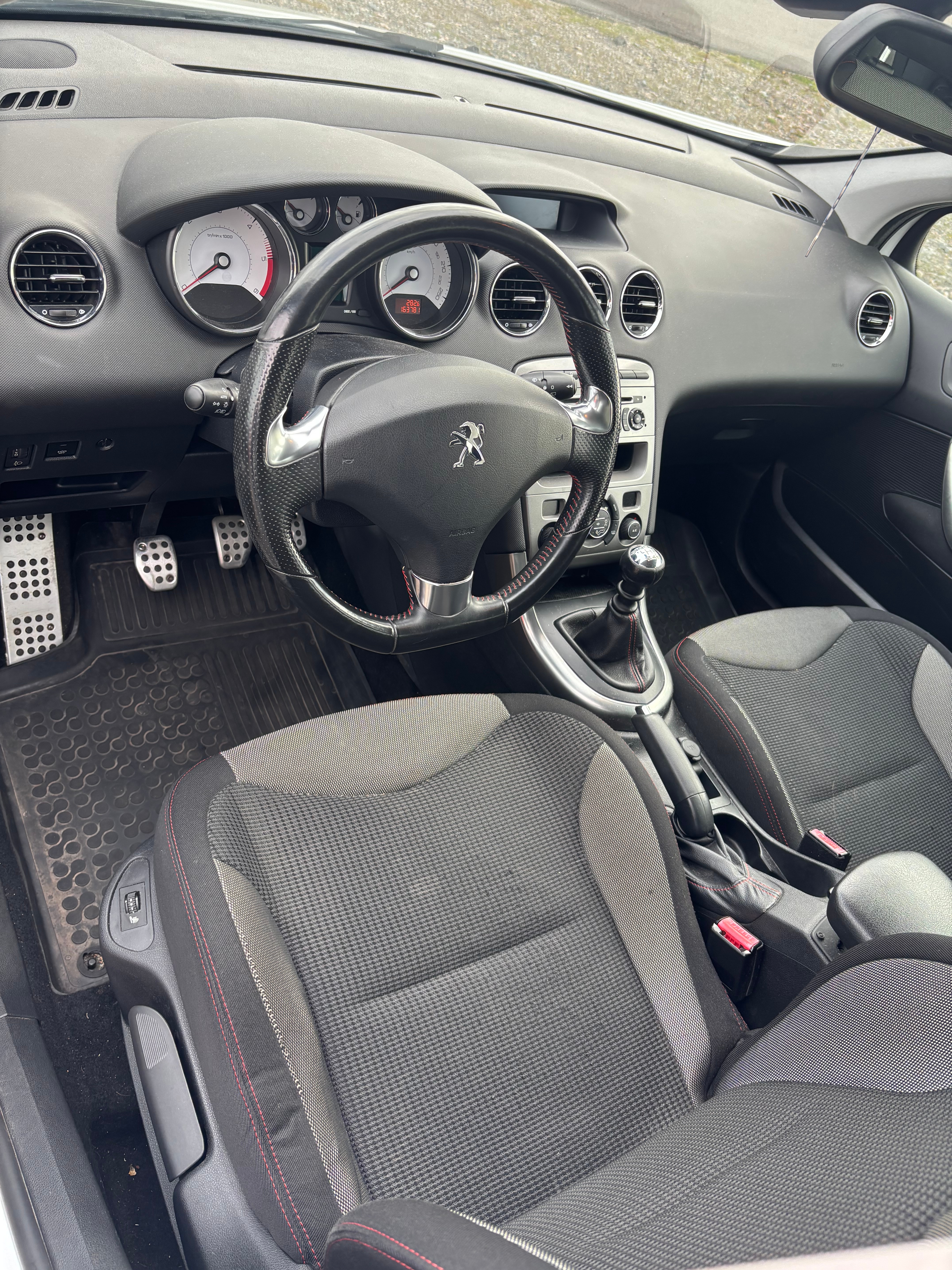 Peugeot 308 2012, bild 5/7