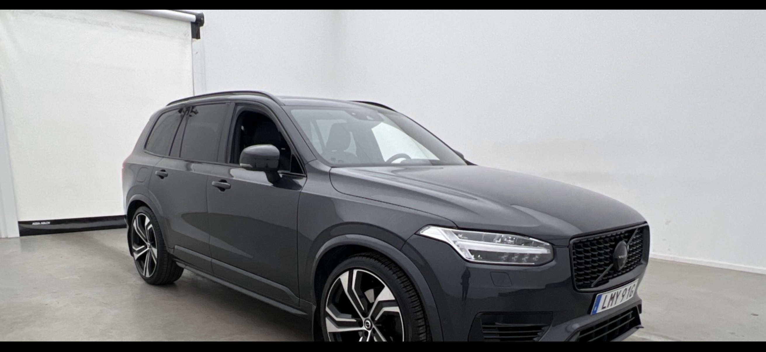 Volvo XC90 2021, photo 2/10