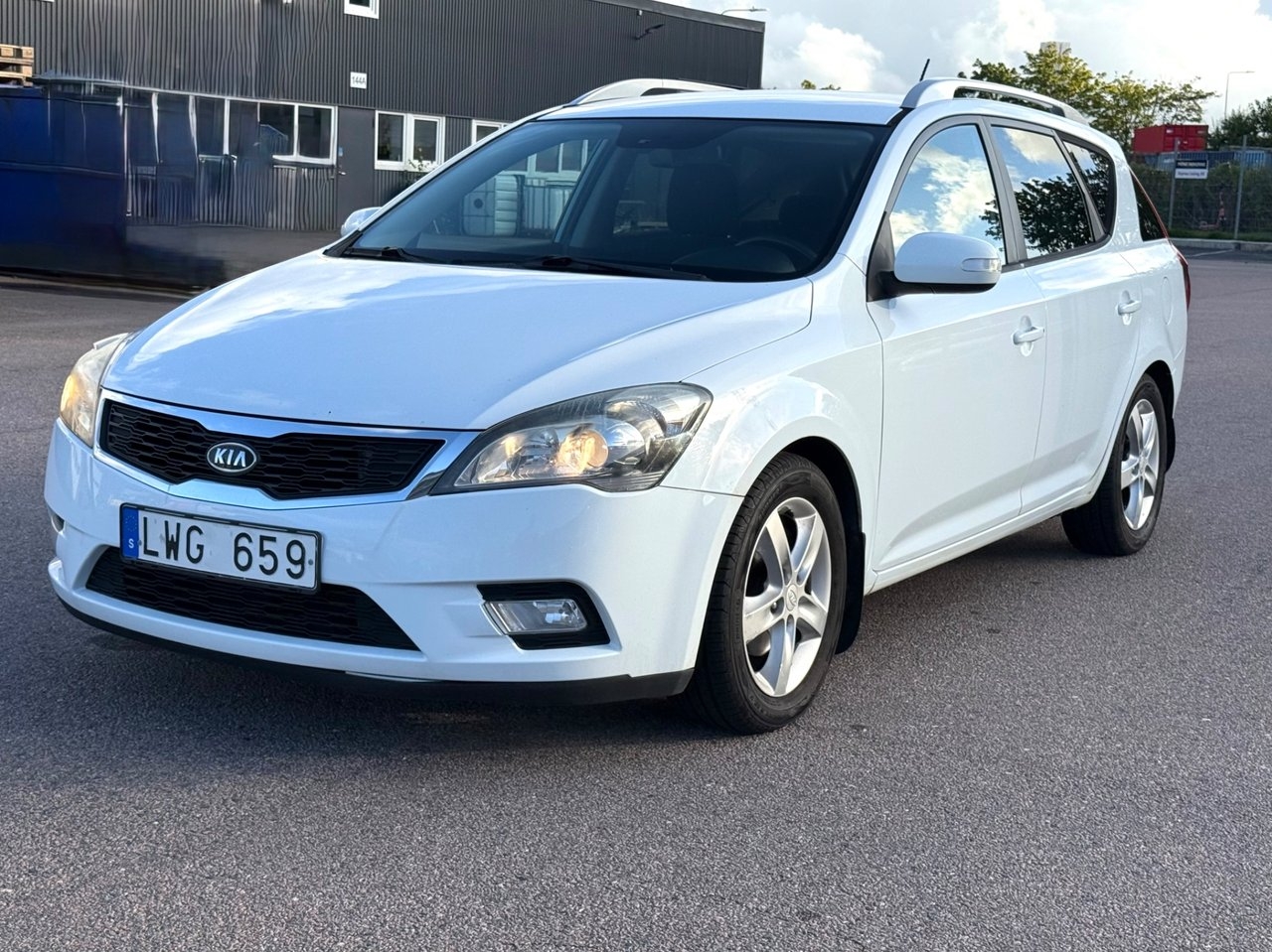Kia Ceed cee'd_sw 1.6 CRDi ECO 2012, bild 3/10